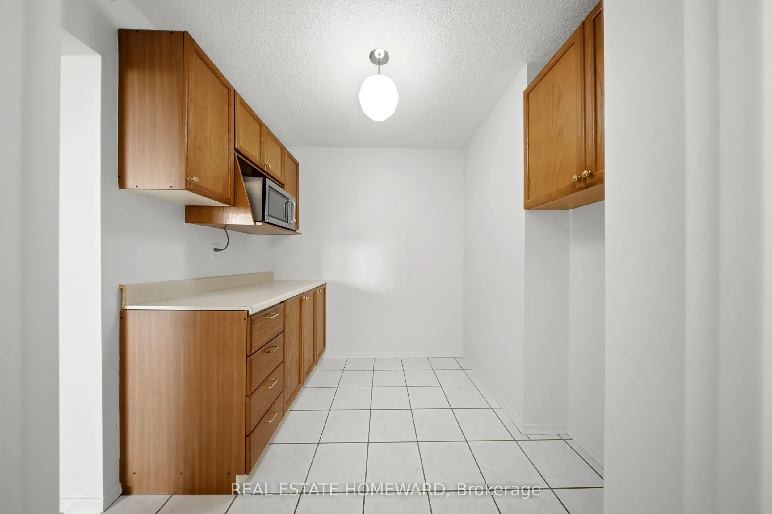 1515 Lakeshore Road E #1505