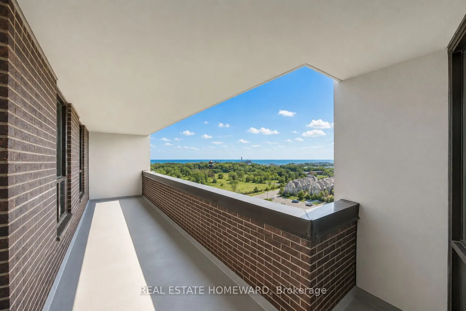 1515 Lakeshore Road E #1505