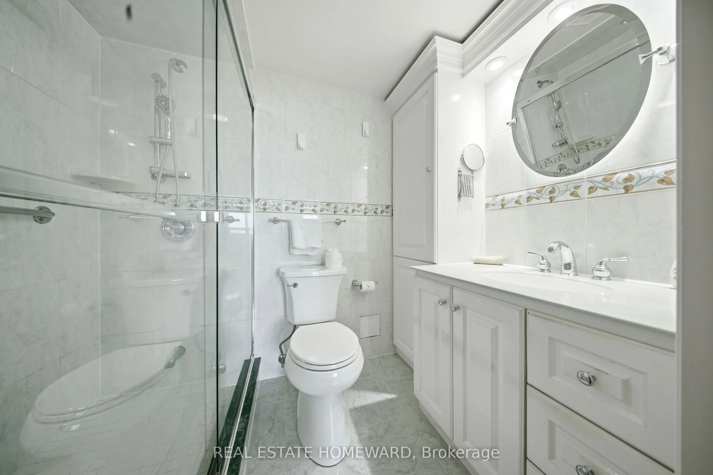 1515 Lakeshore Road E #1505