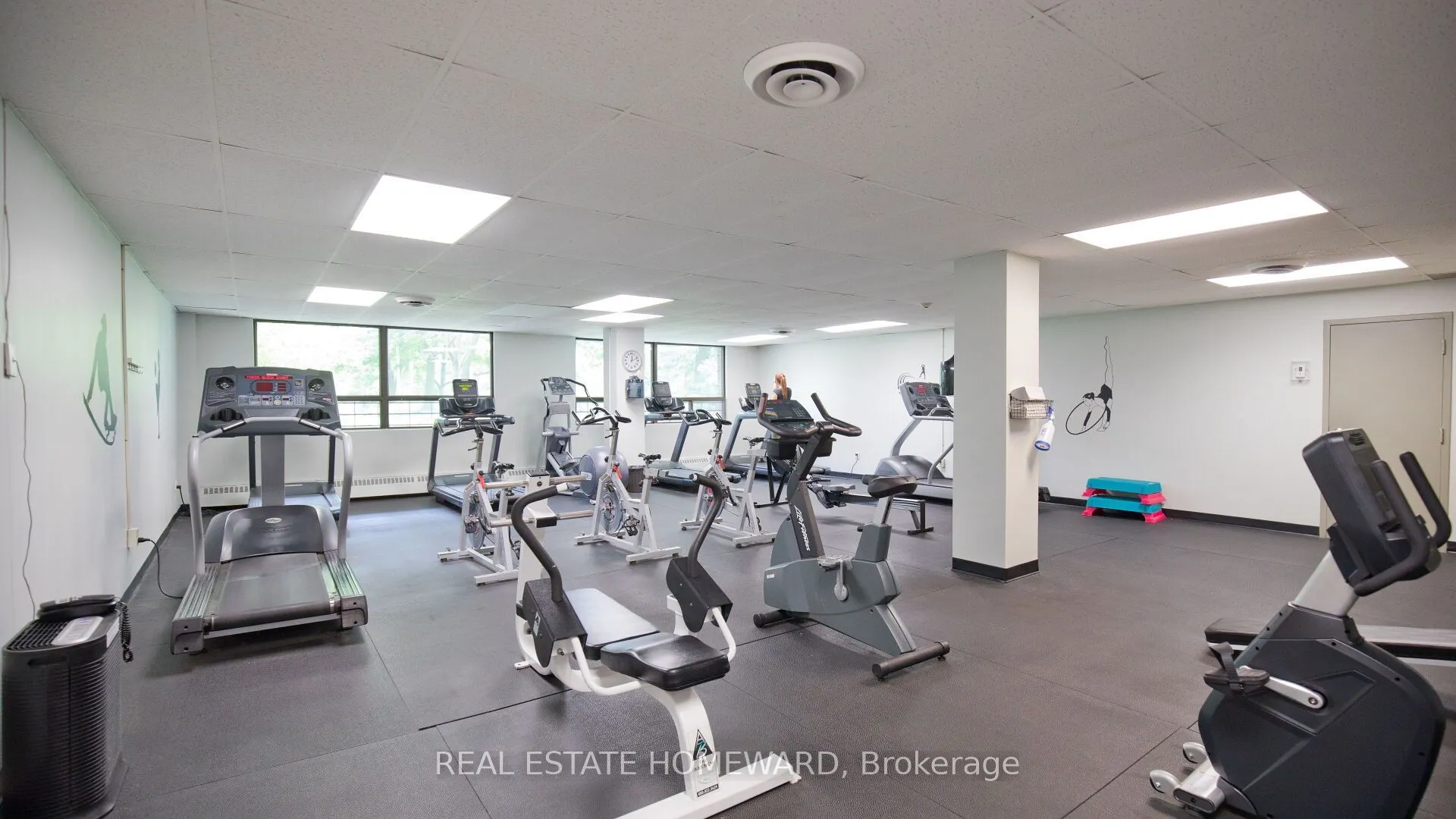 1515 Lakeshore Road E #1505