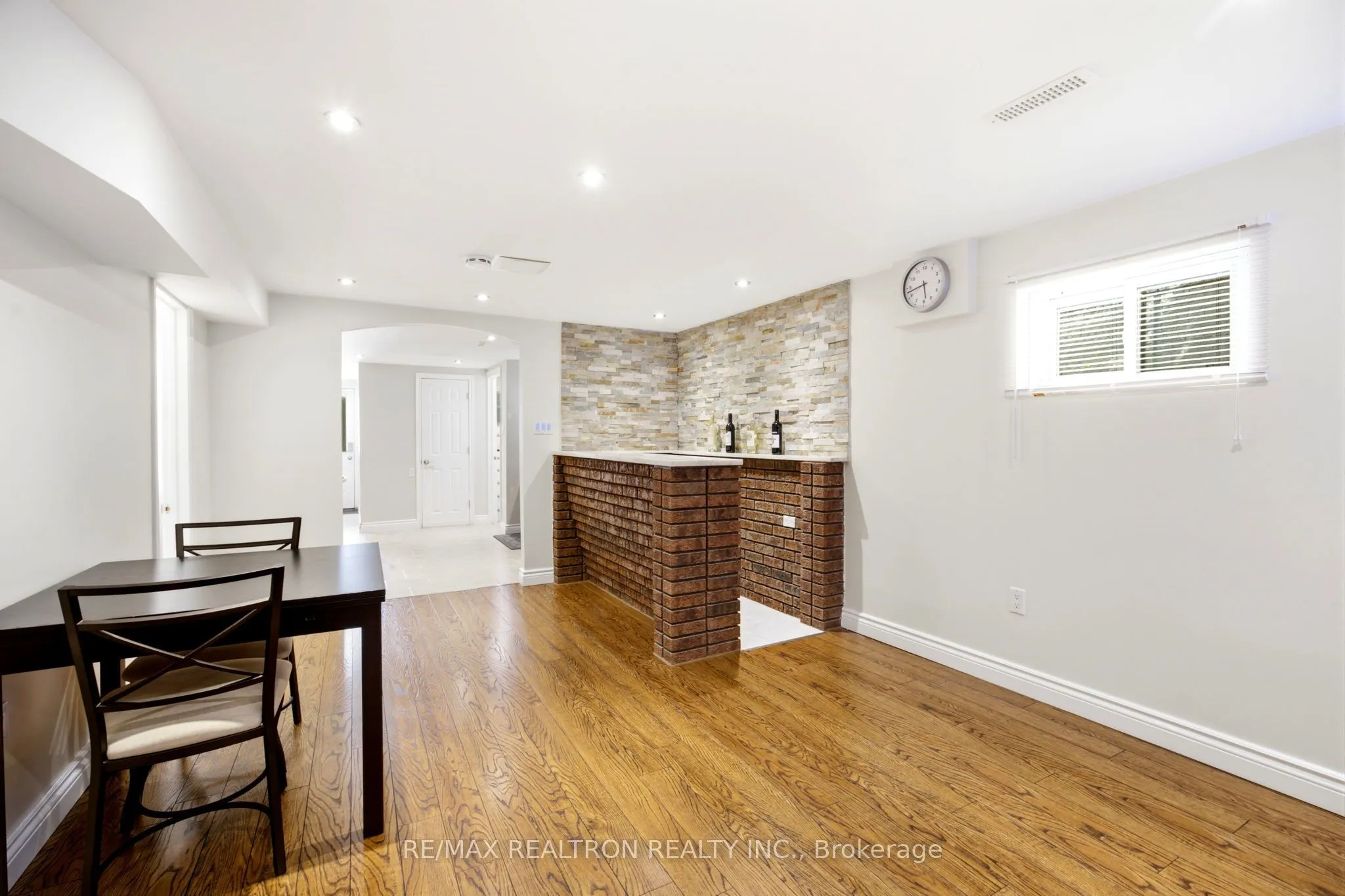 118 Surbray Grove