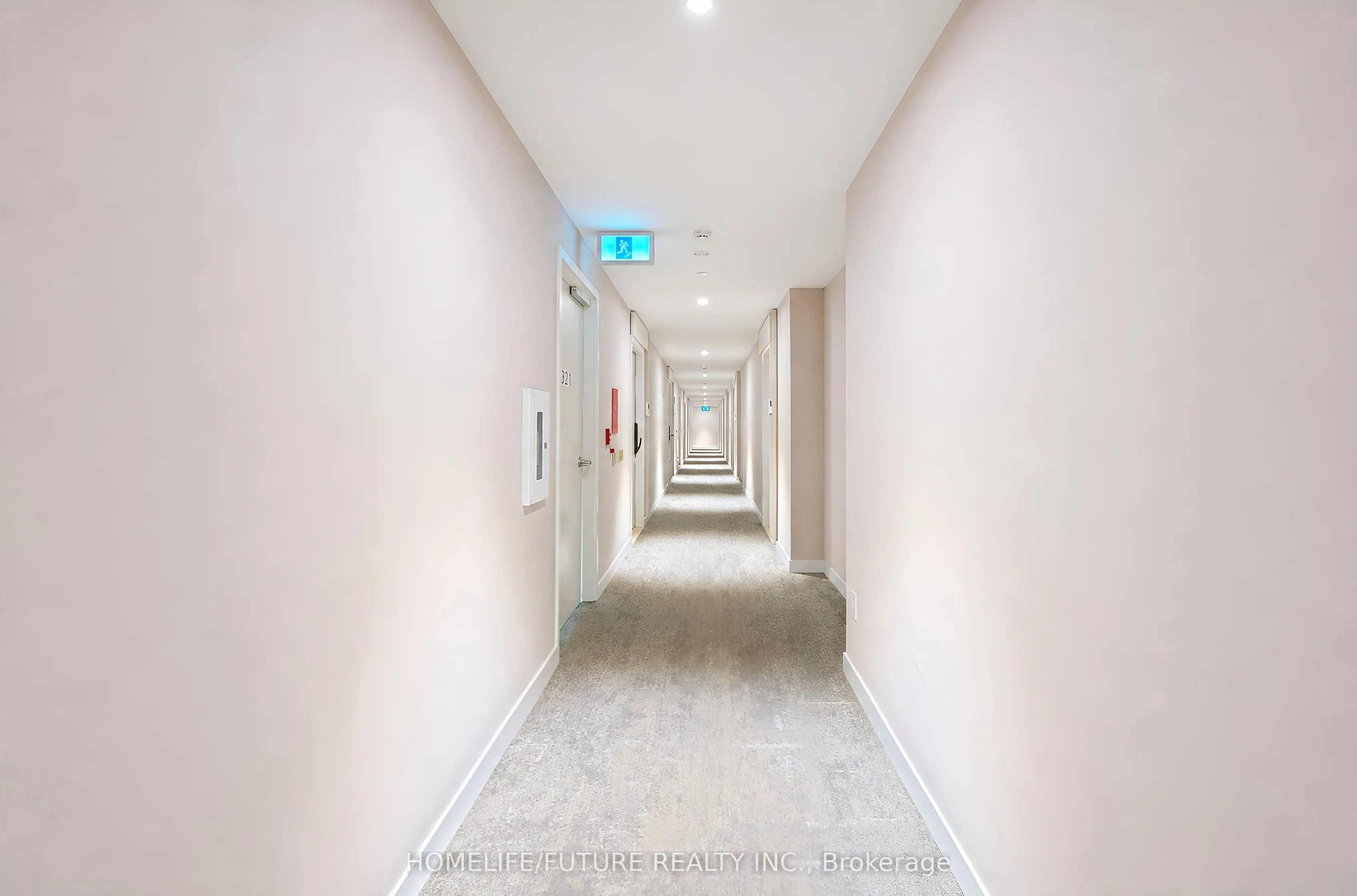 28 Ann Street #208