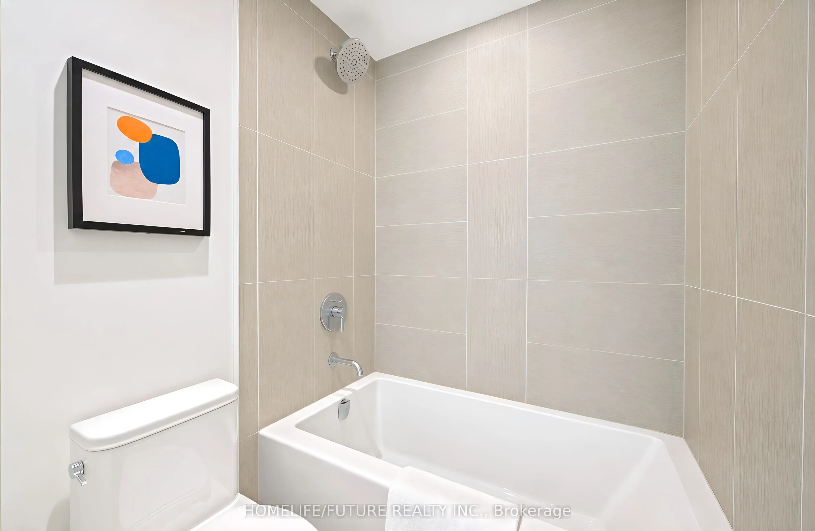 28 Ann Street #208