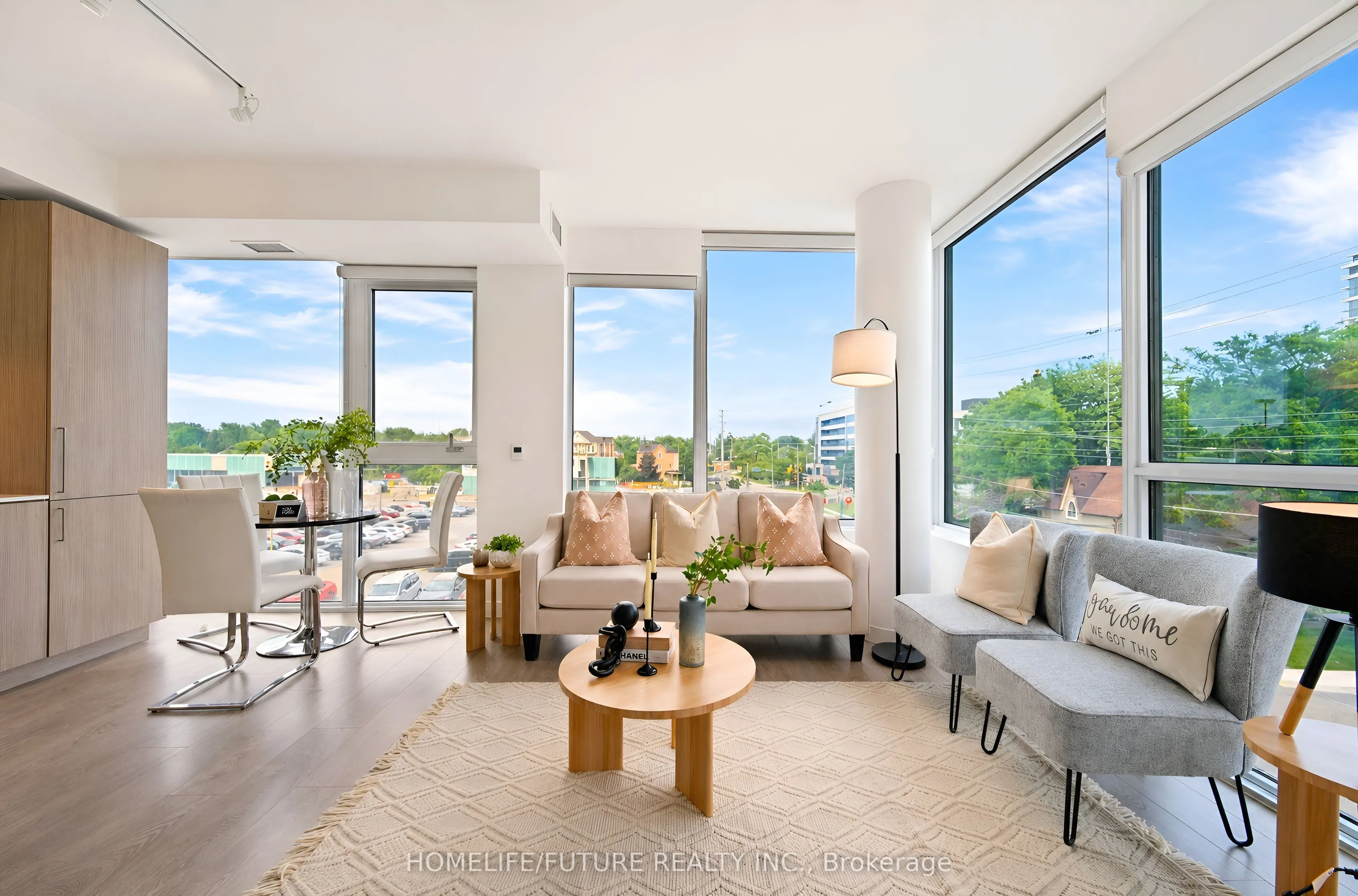 28 Ann Street #208