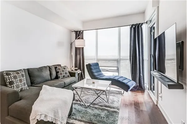 2212 Lake Shore Boulevard W