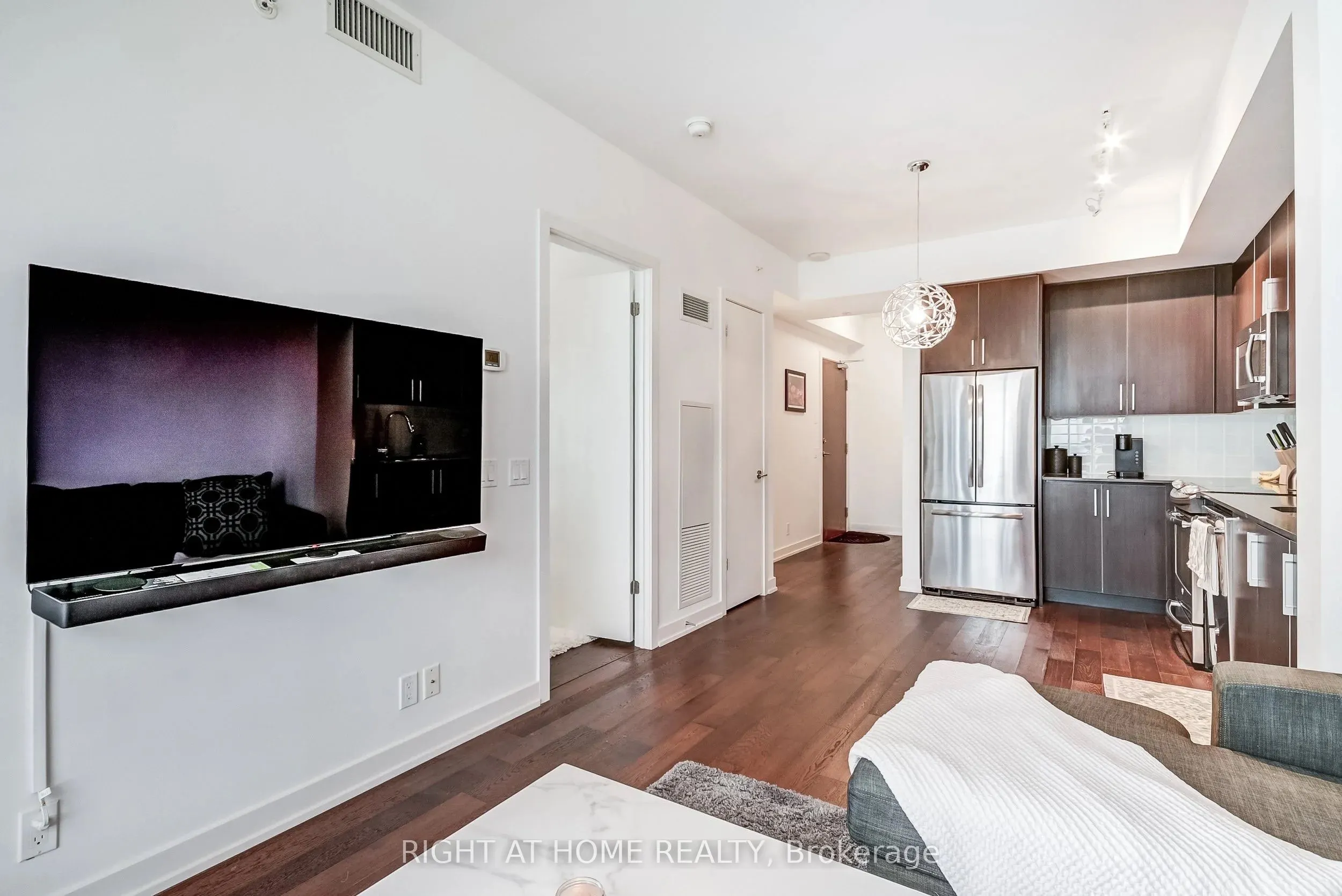 2212 Lake Shore Boulevard W #2710