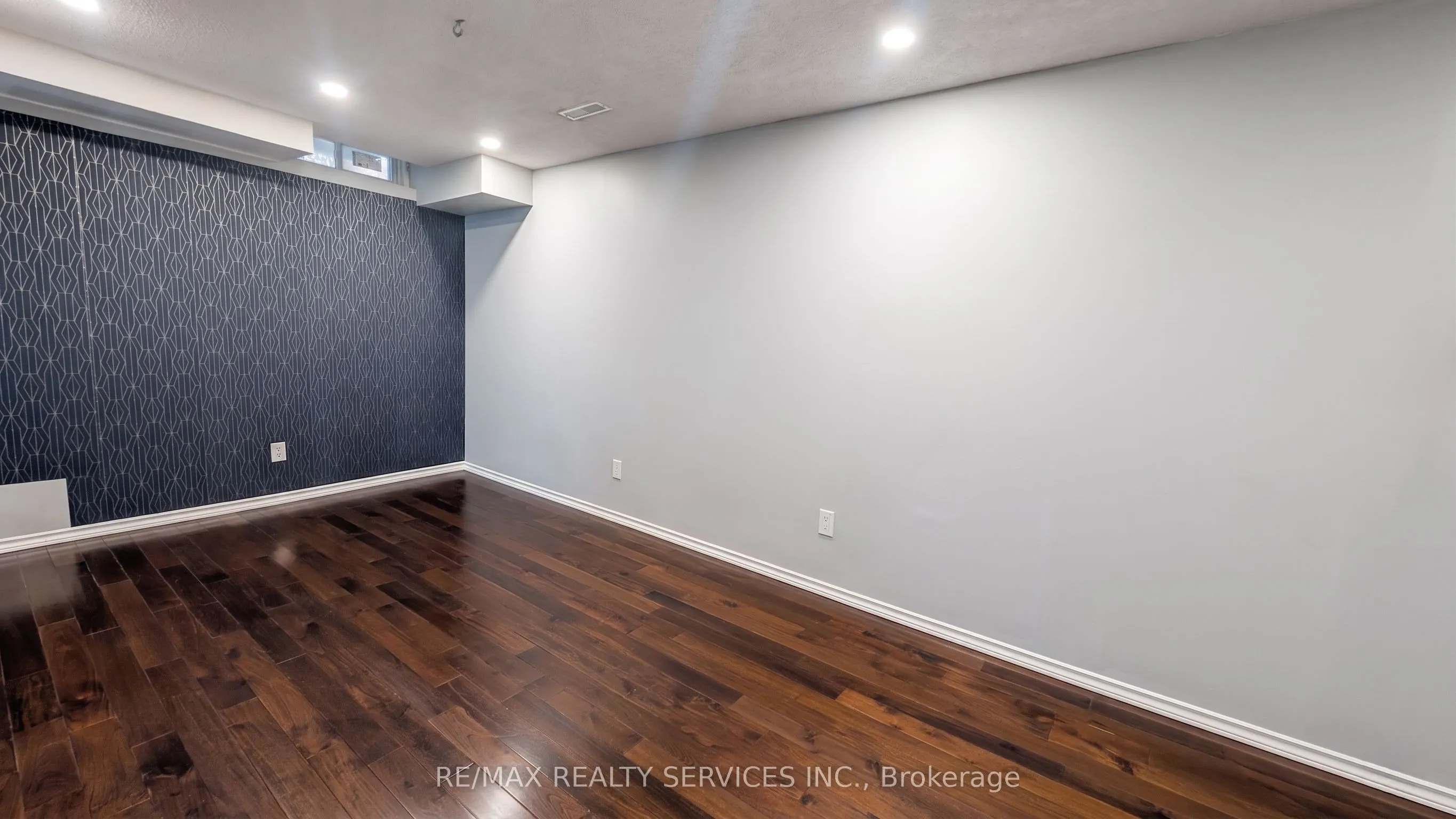 11 Beverly Lane #4