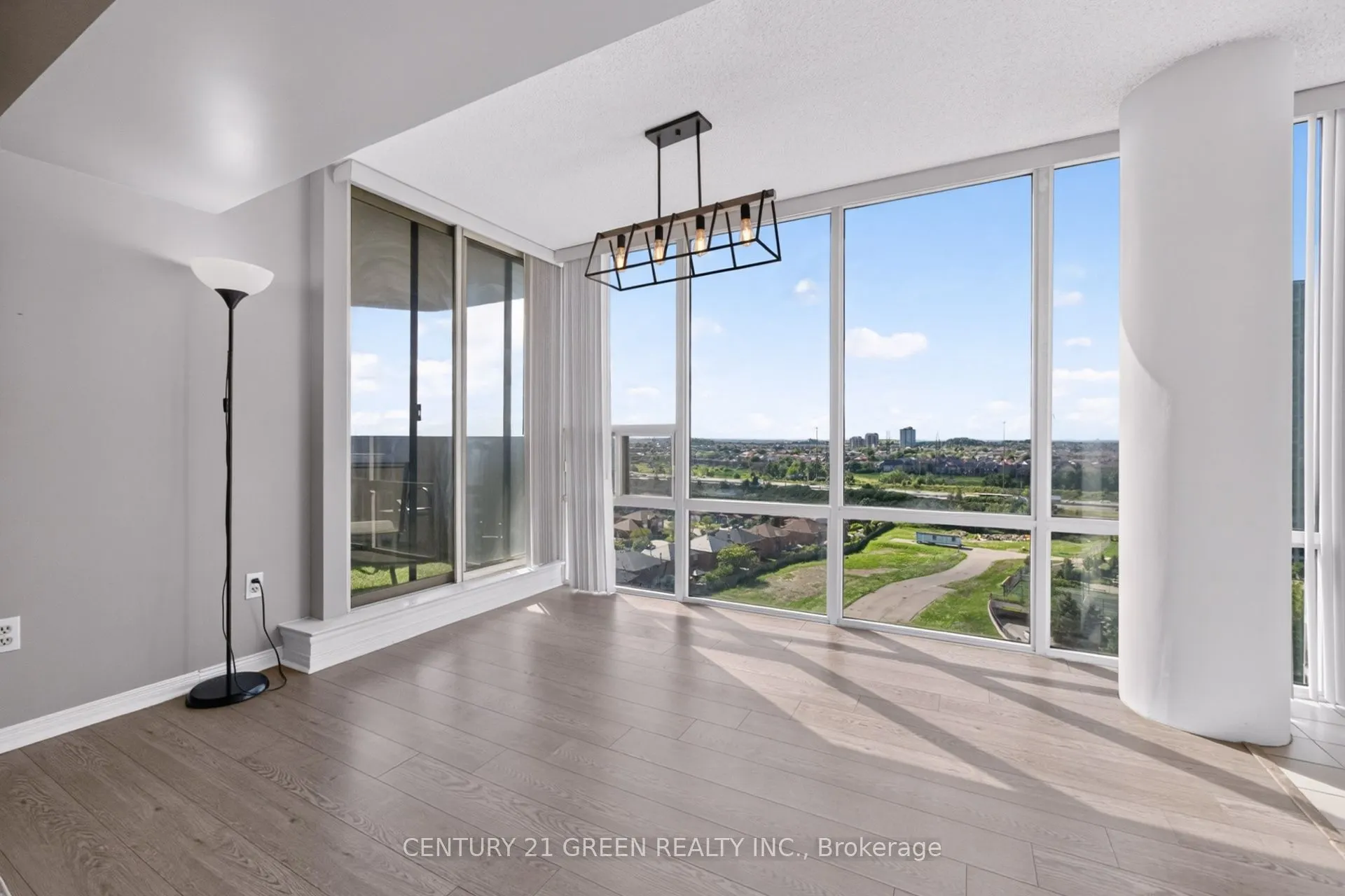350 Rathburn Road W #1405