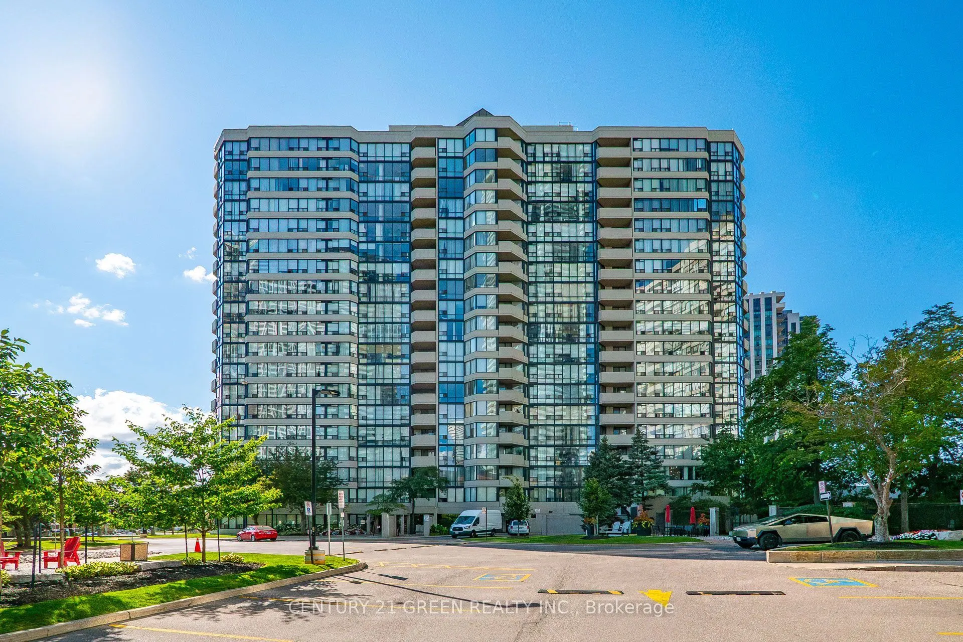 350 Rathburn Road W #1405