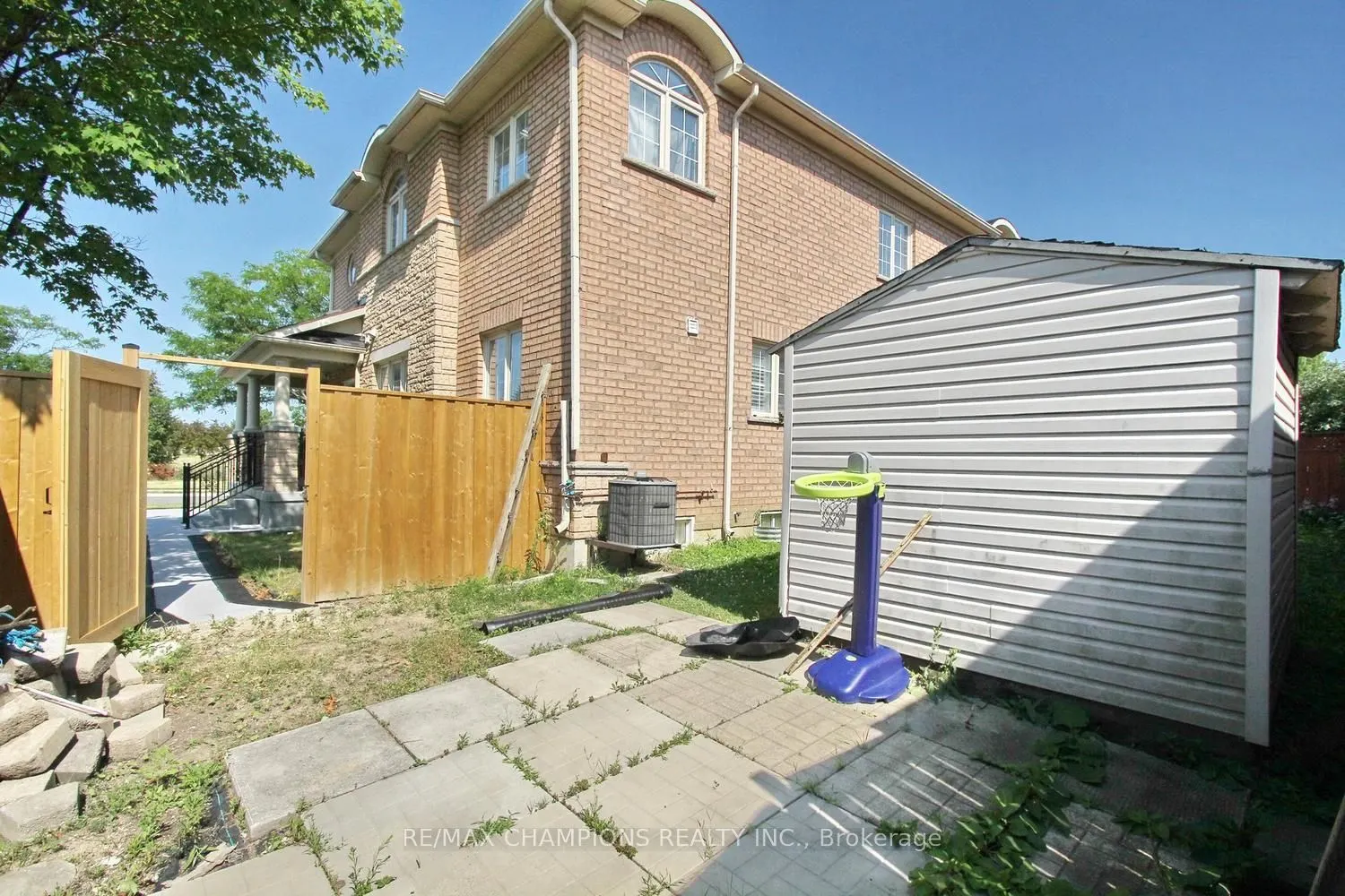 28 Egypt Drive