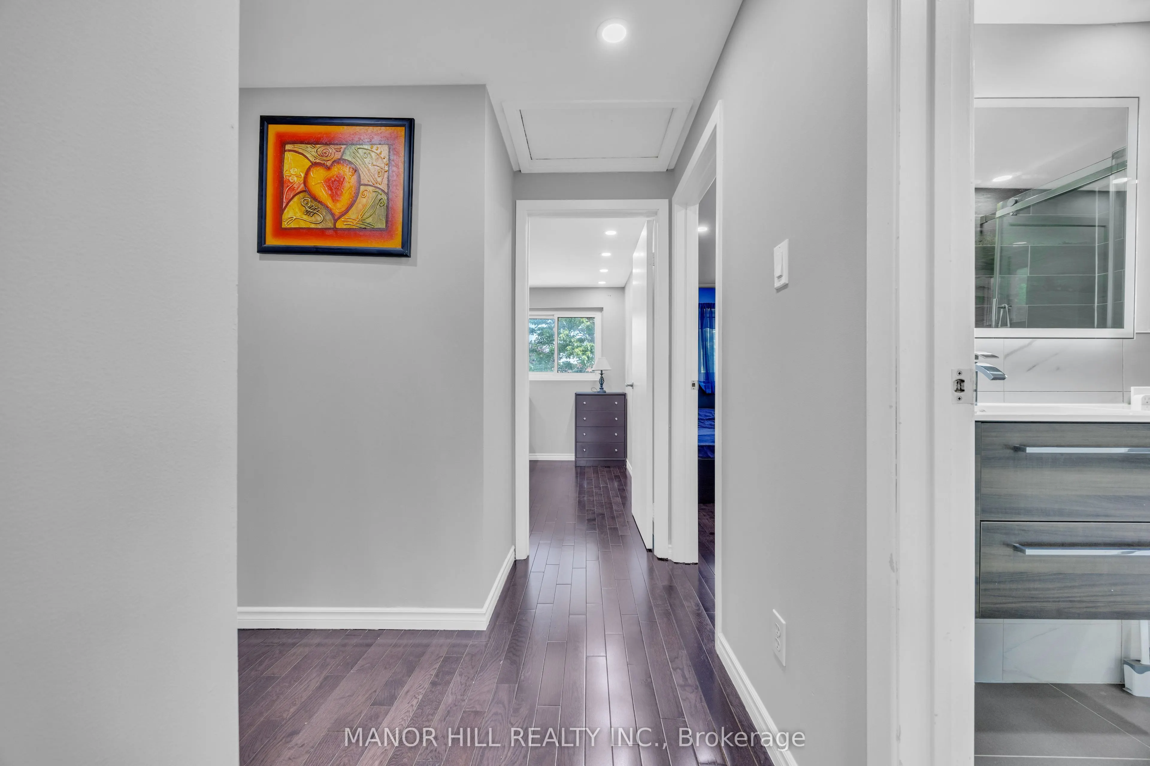 18 Greenbriar Road