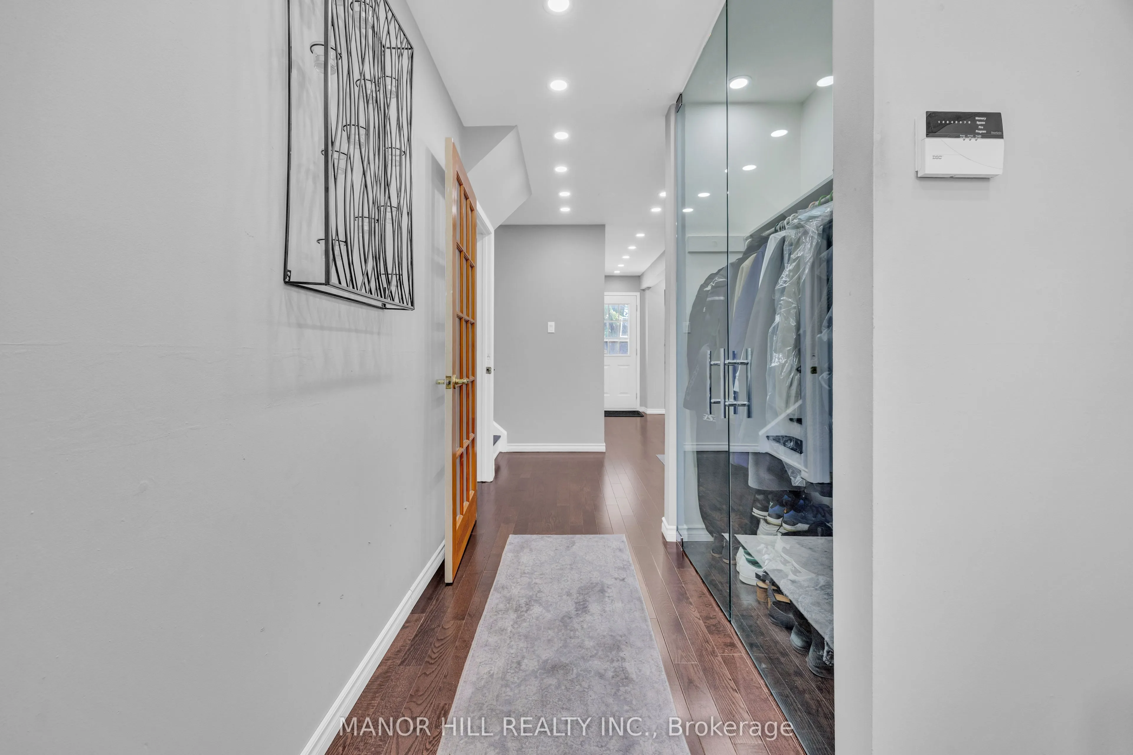 18 Greenbriar Road