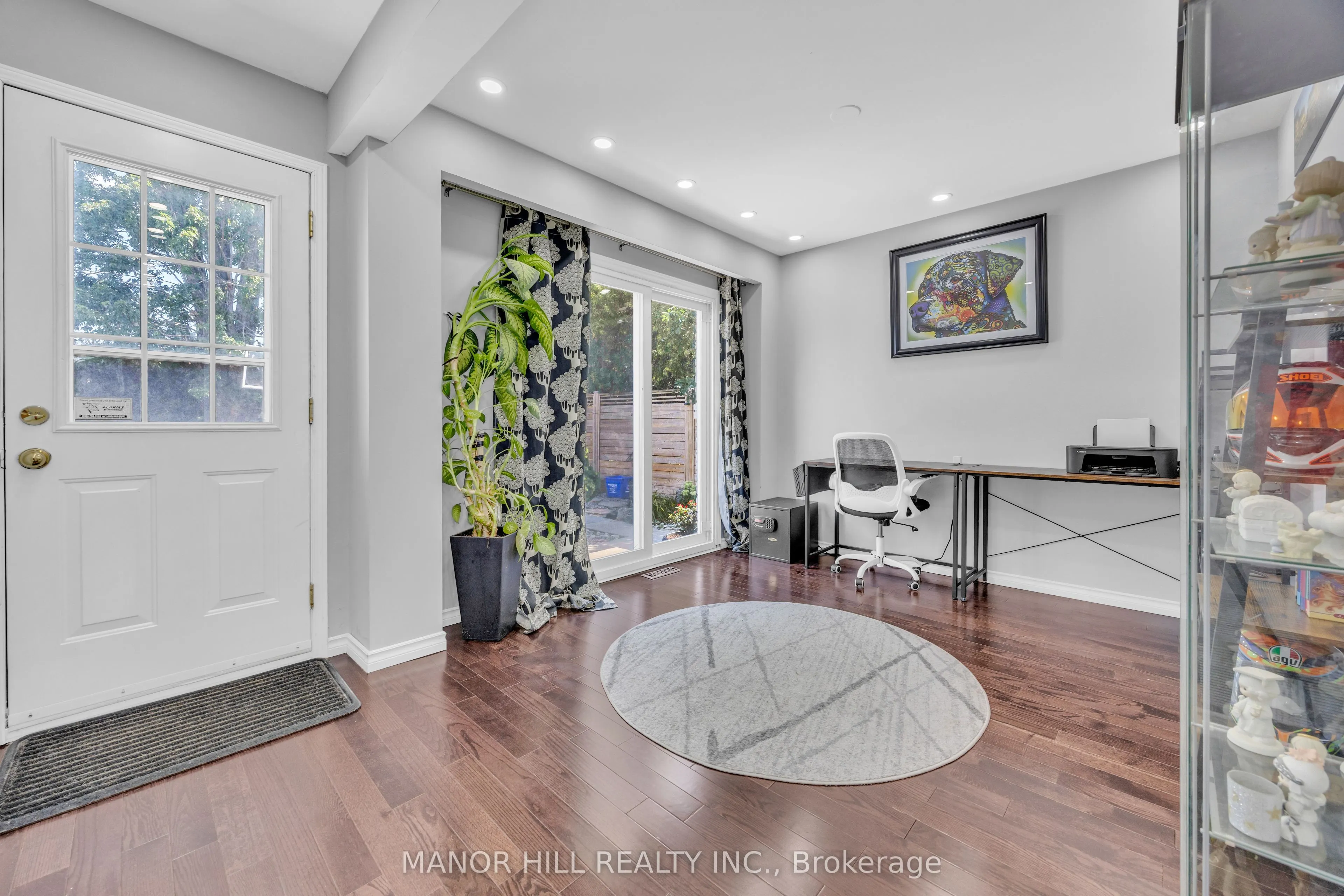 18 Greenbriar Road