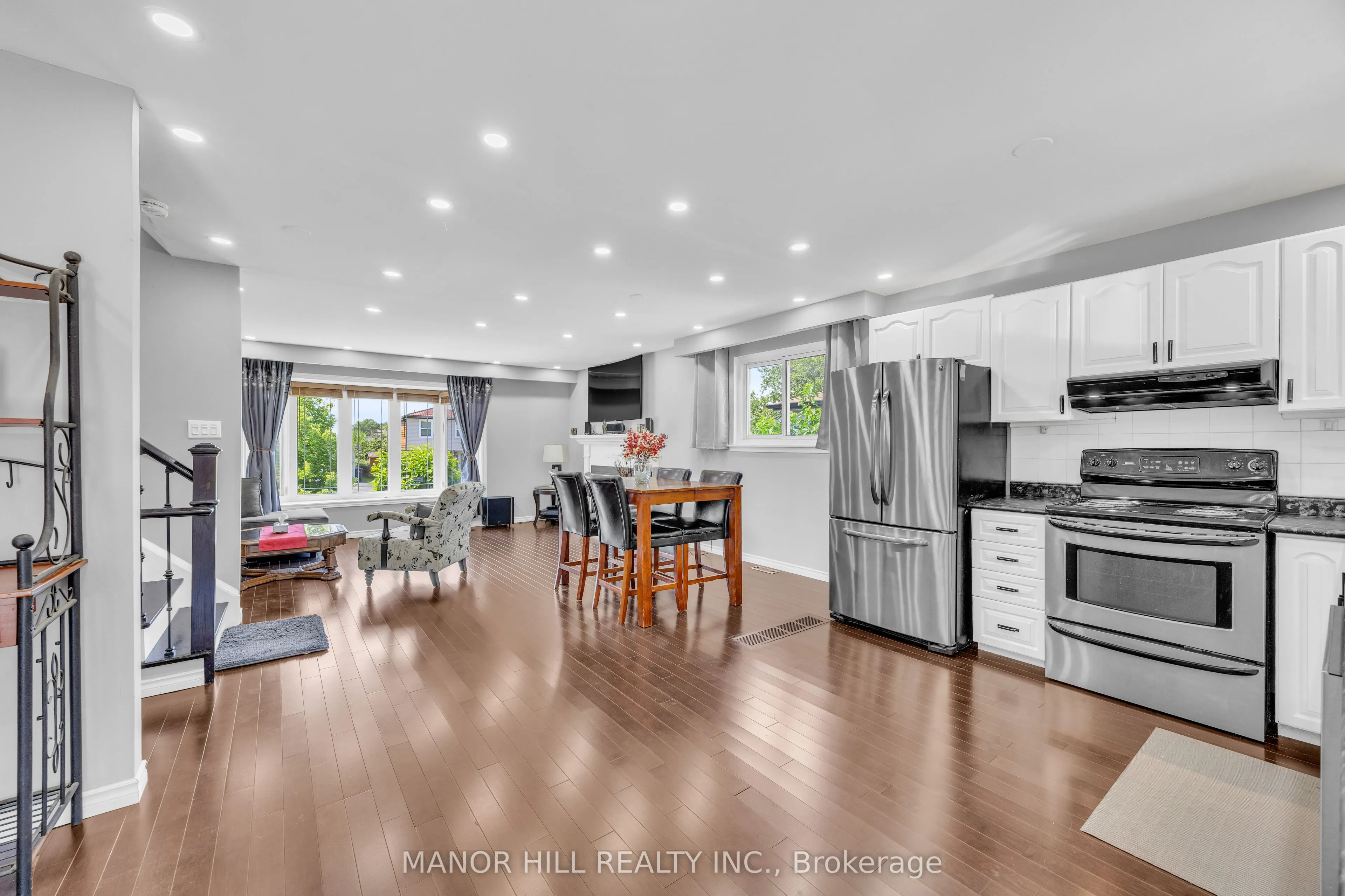 18 Greenbriar Road