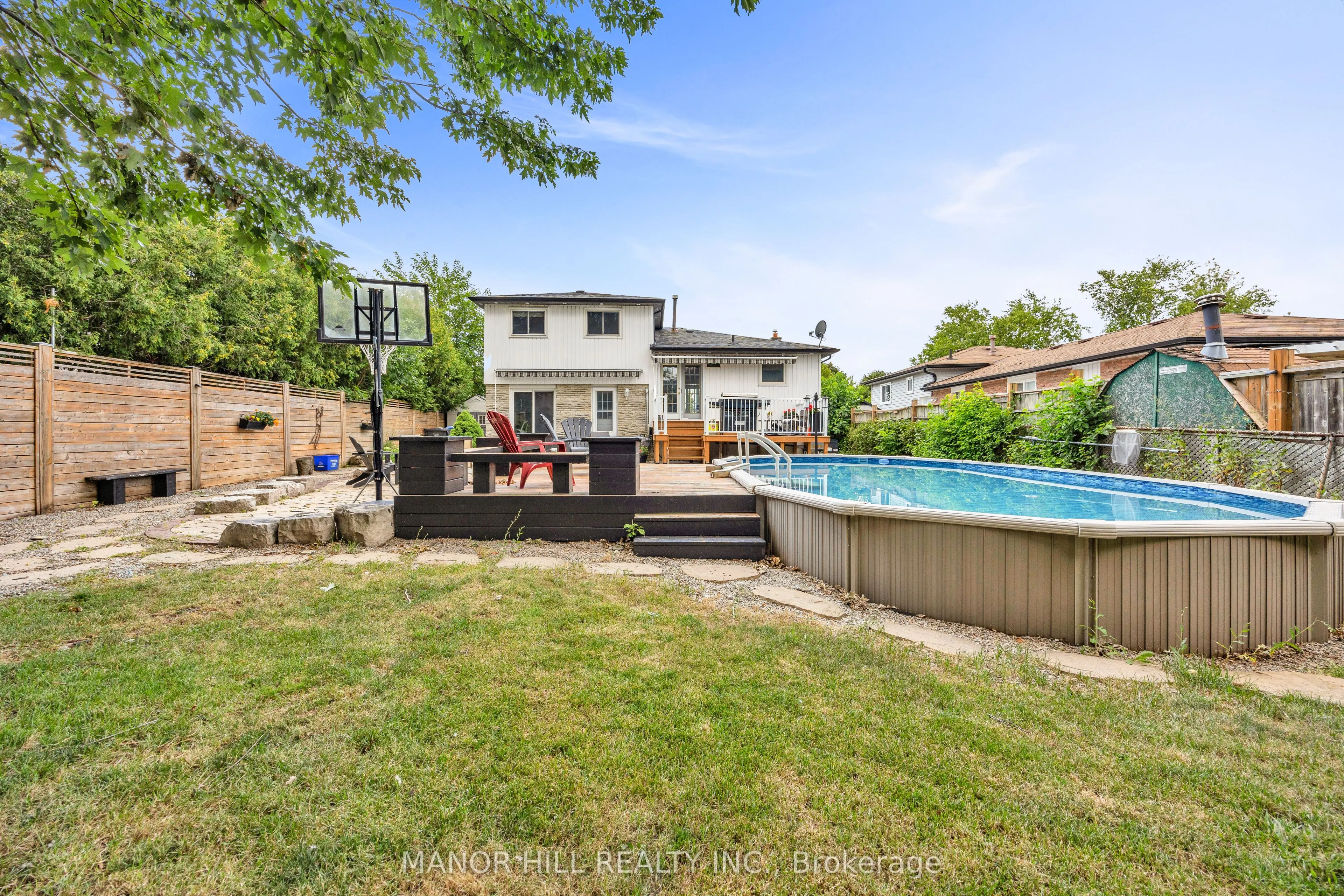 18 Greenbriar Road