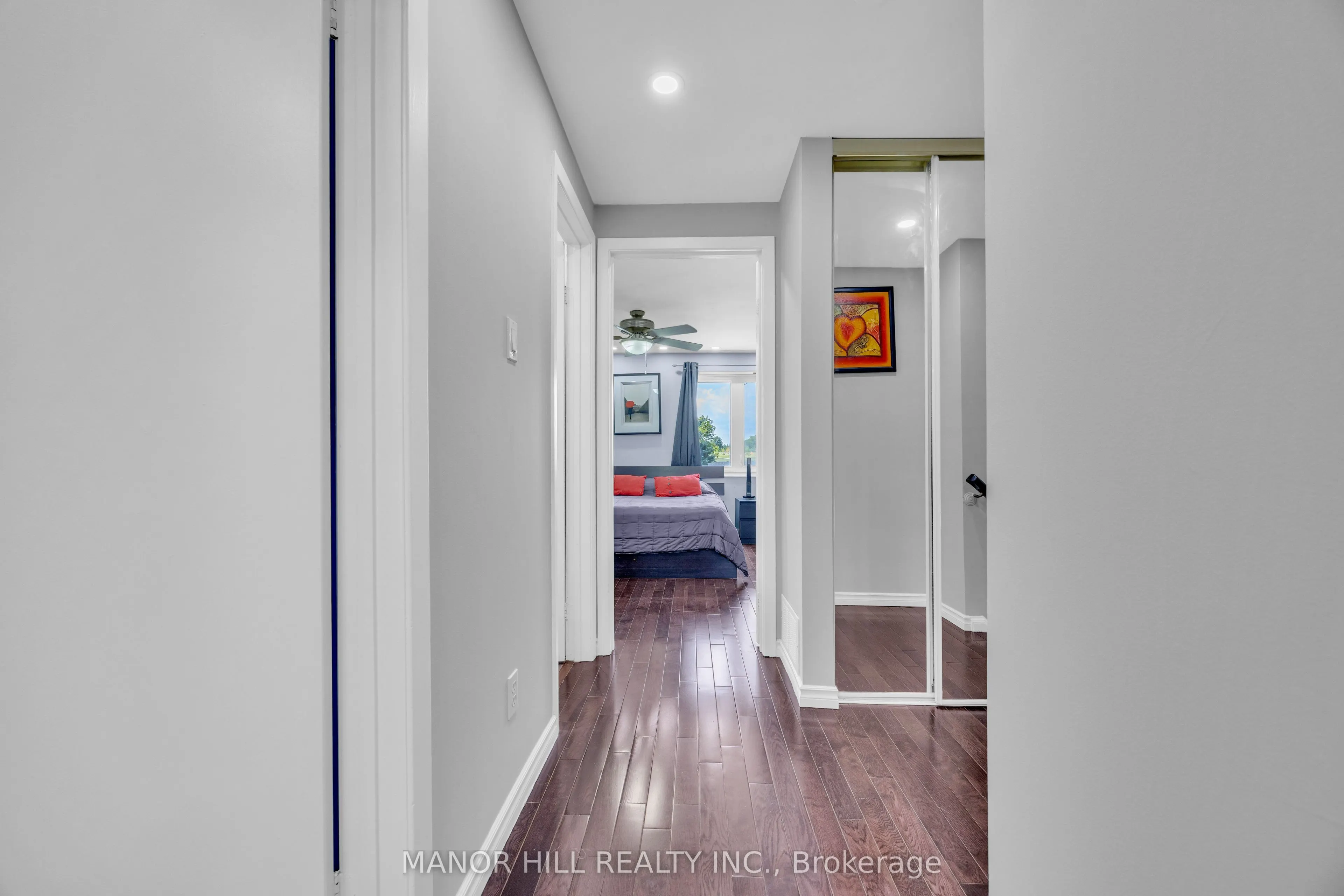 18 Greenbriar Road