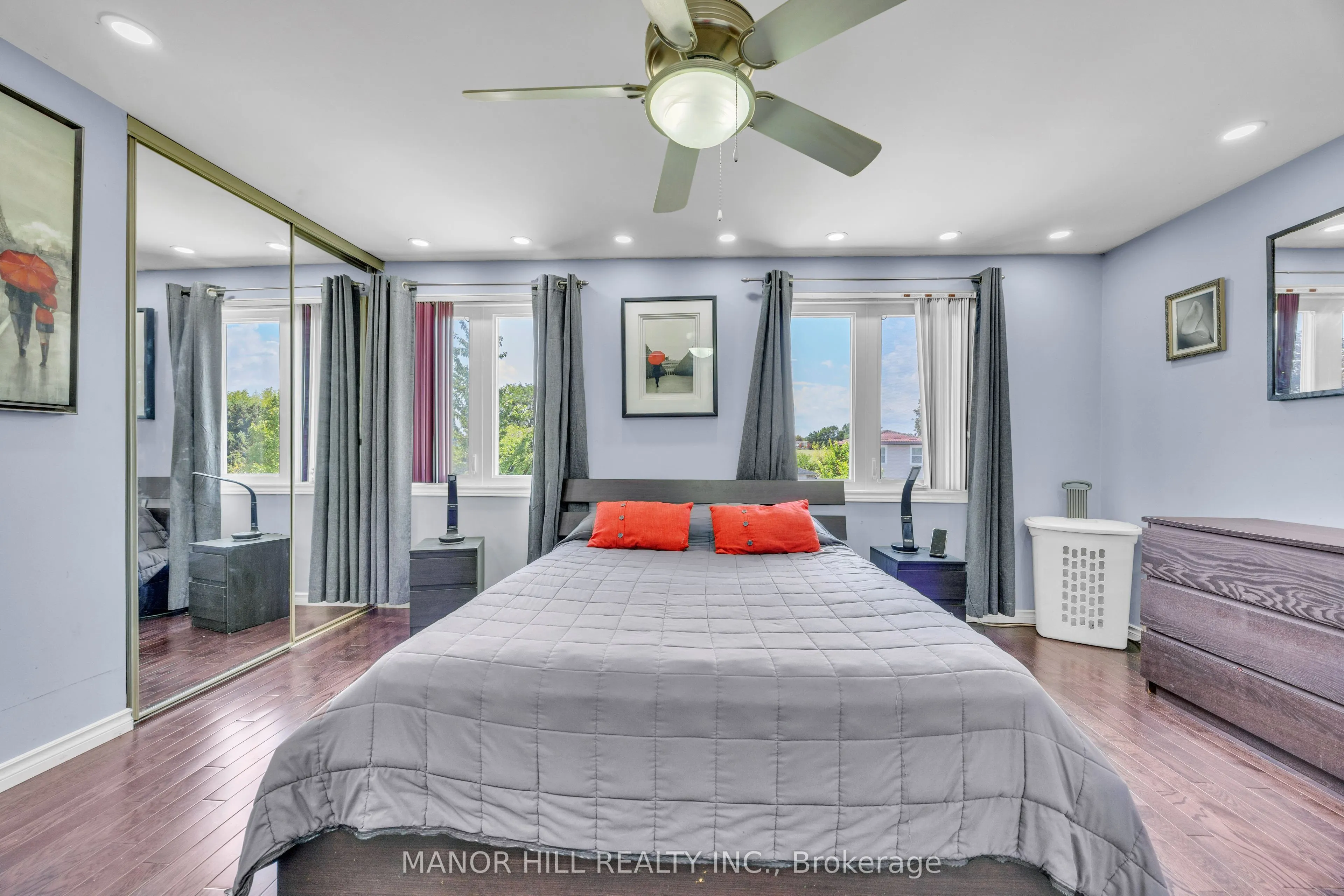 18 Greenbriar Road
