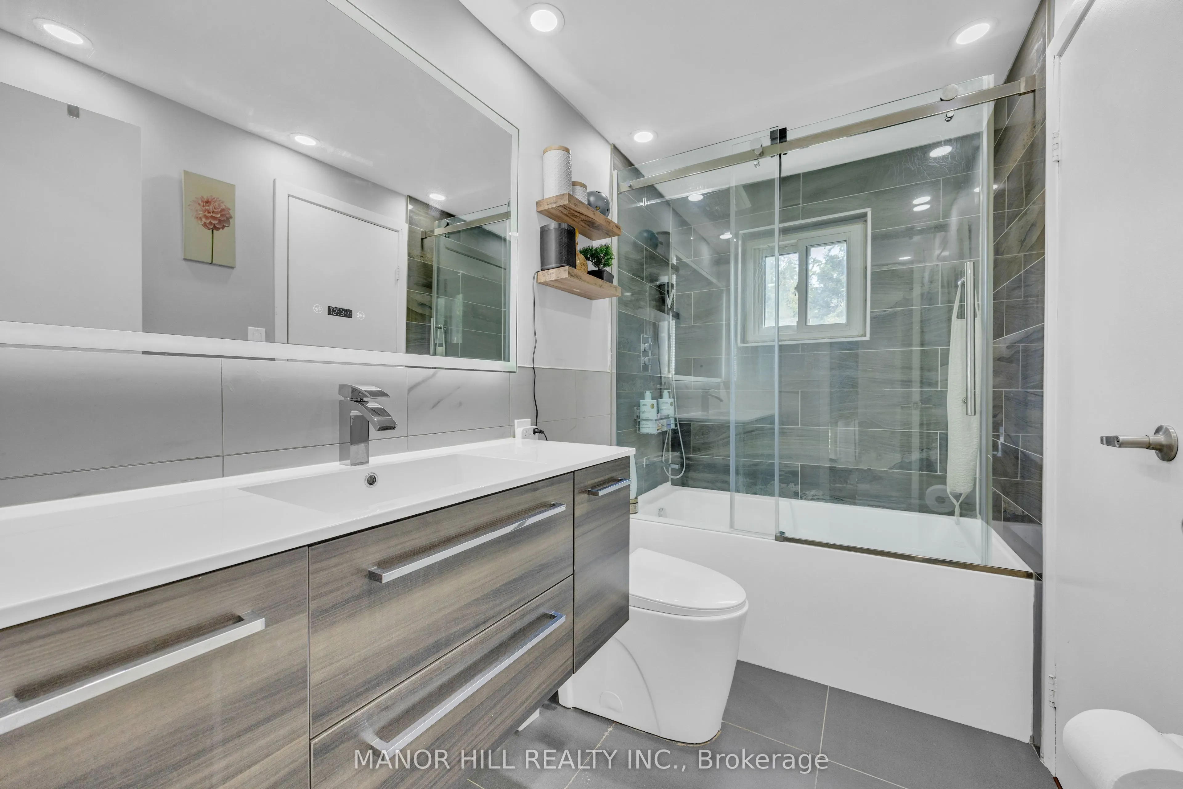 18 Greenbriar Road