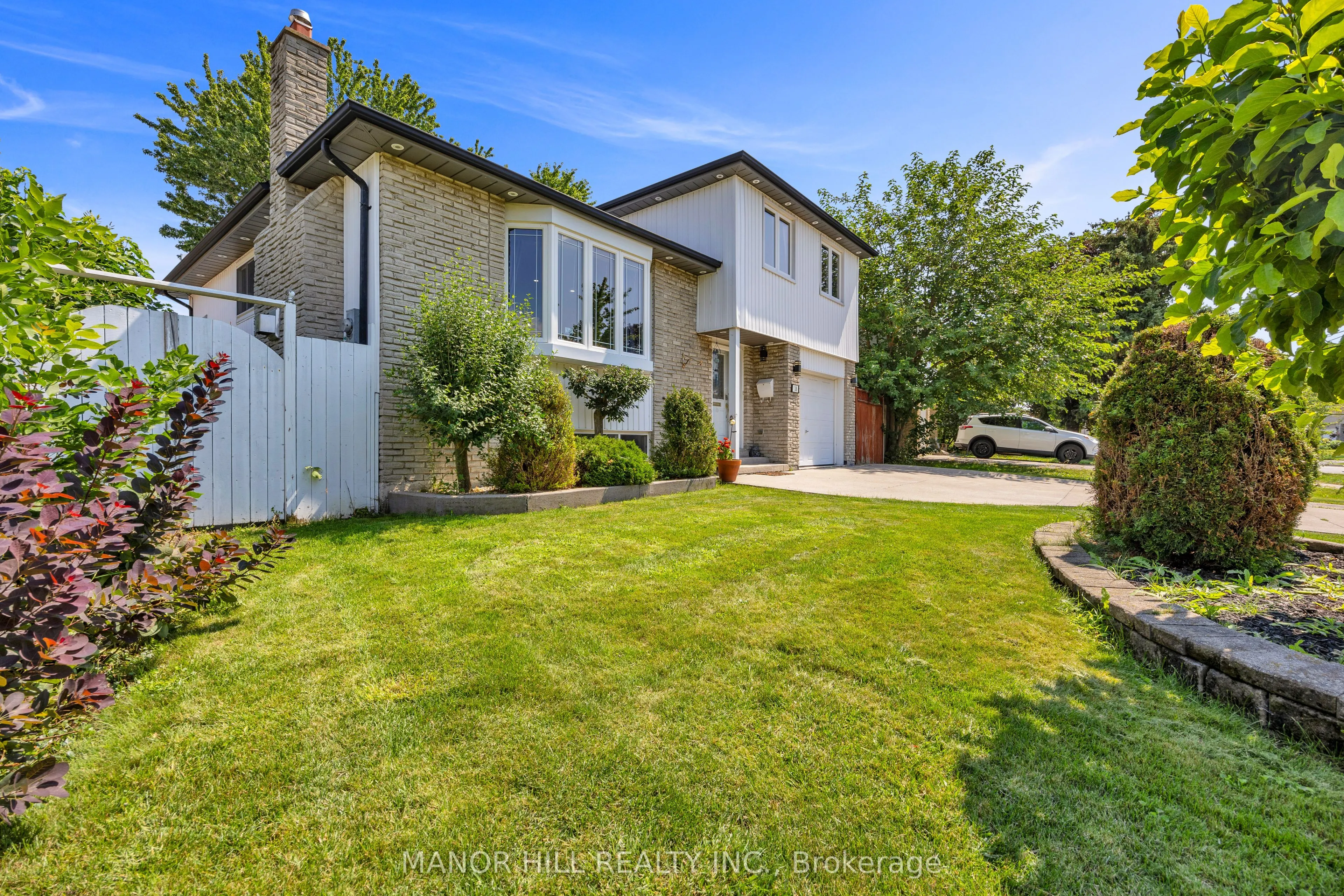 18 Greenbriar Road