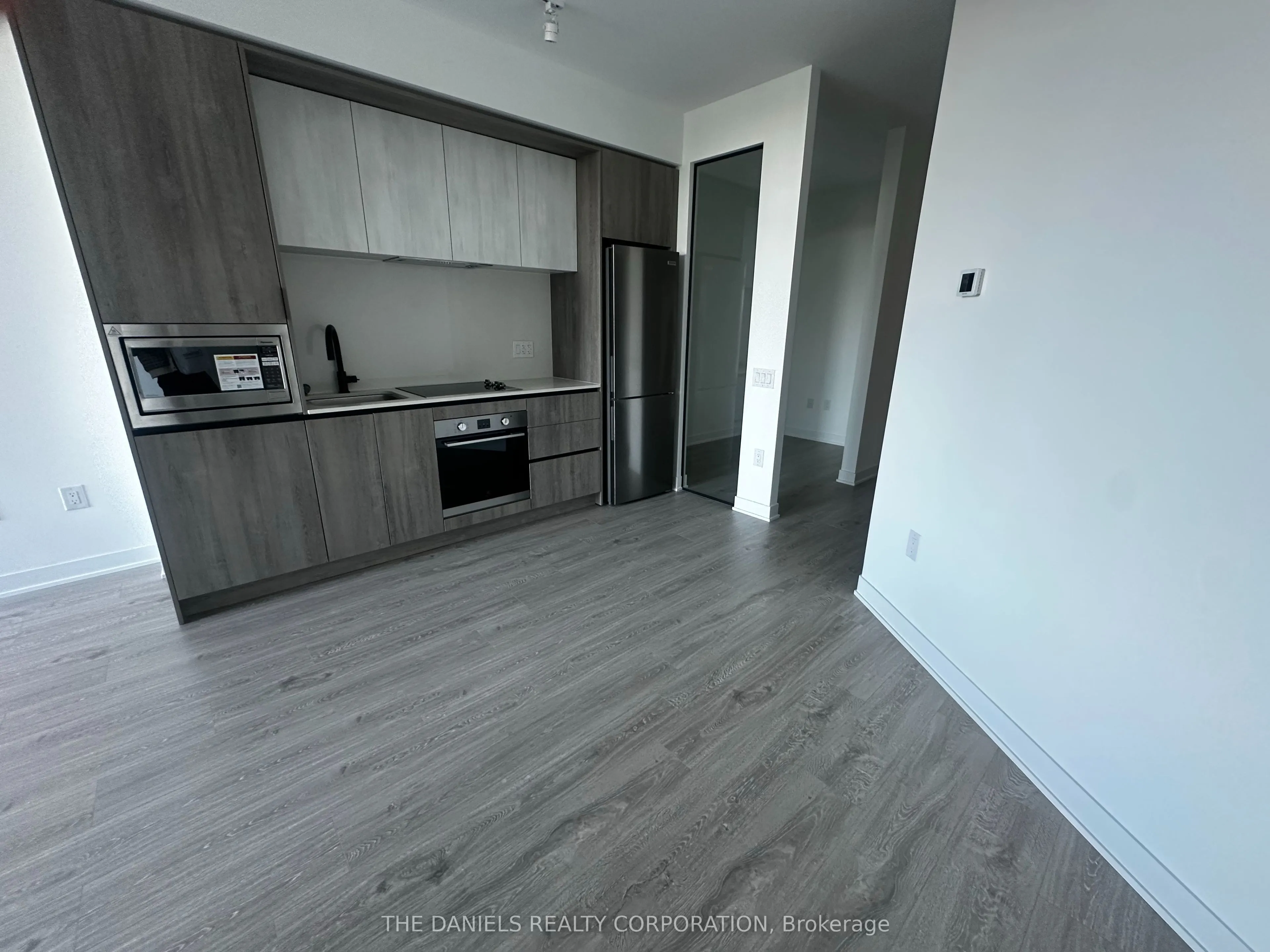 2495 Eglinton Avenue W #201