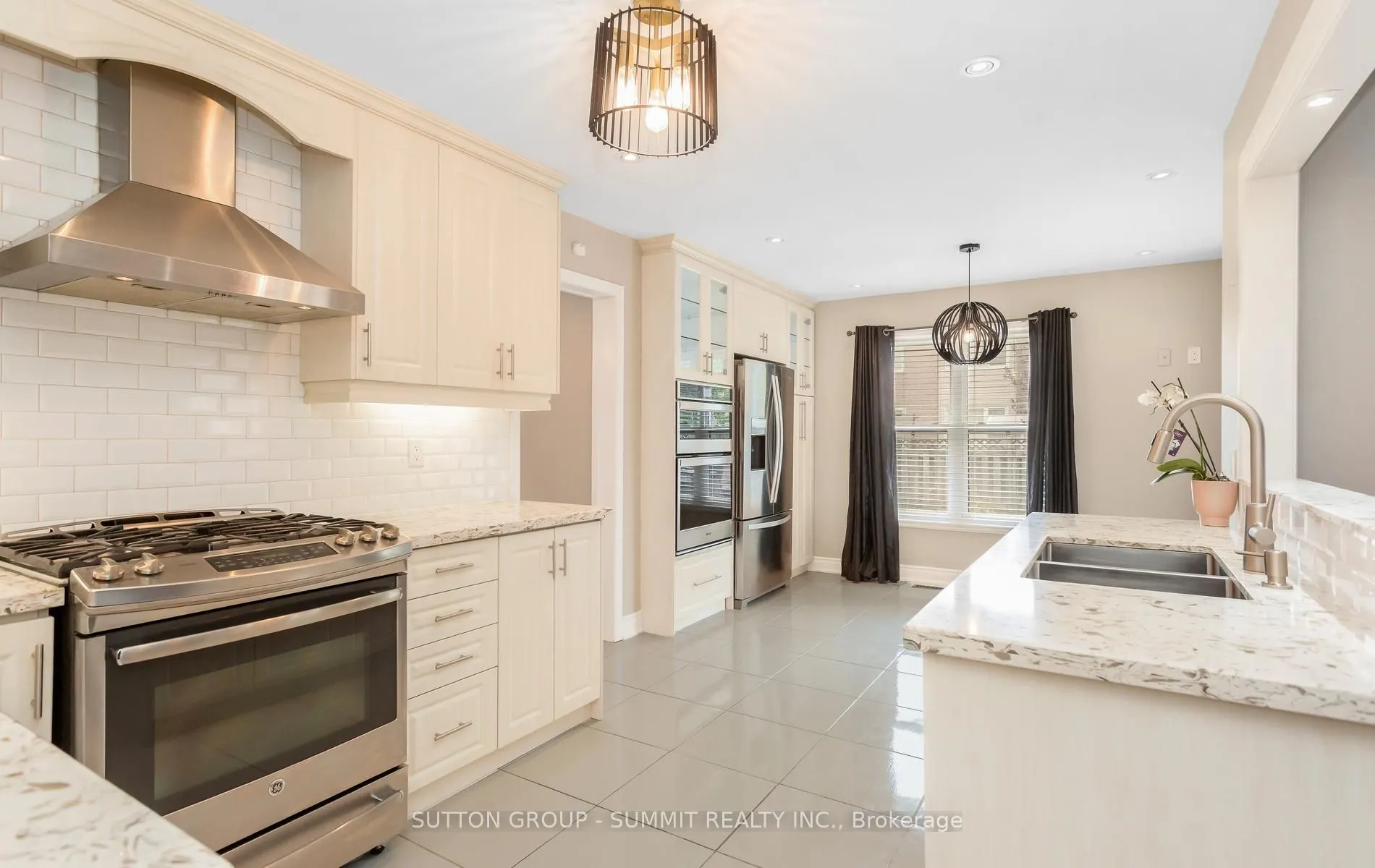 7136 Baywood Court