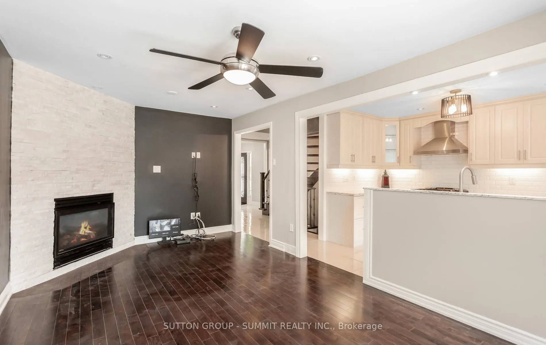 7136 Baywood Court