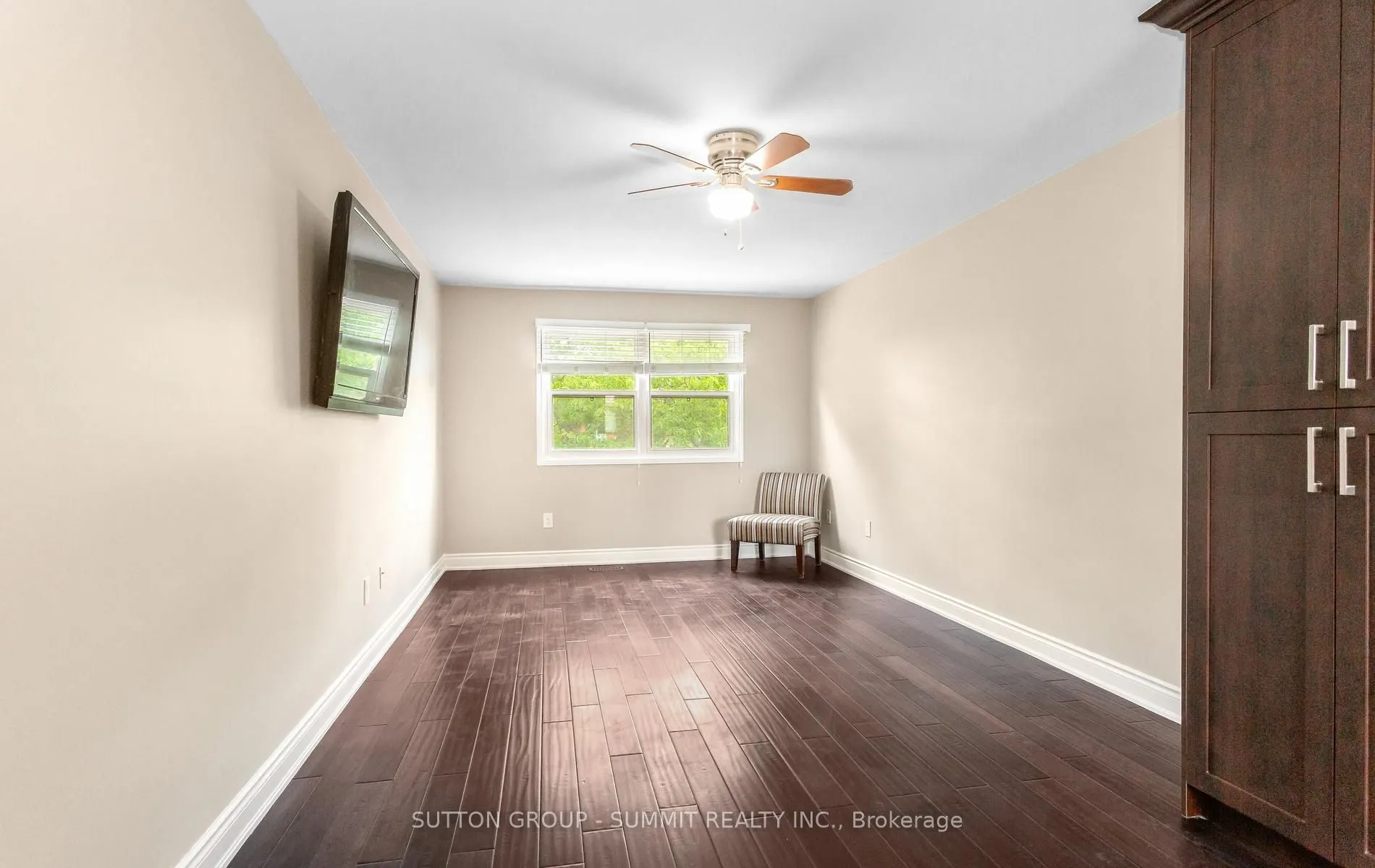 7136 Baywood Court