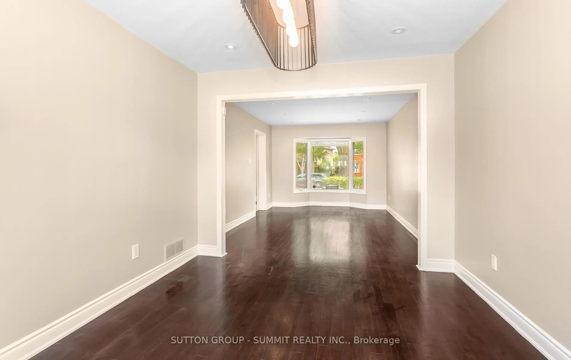 7136 Baywood Court