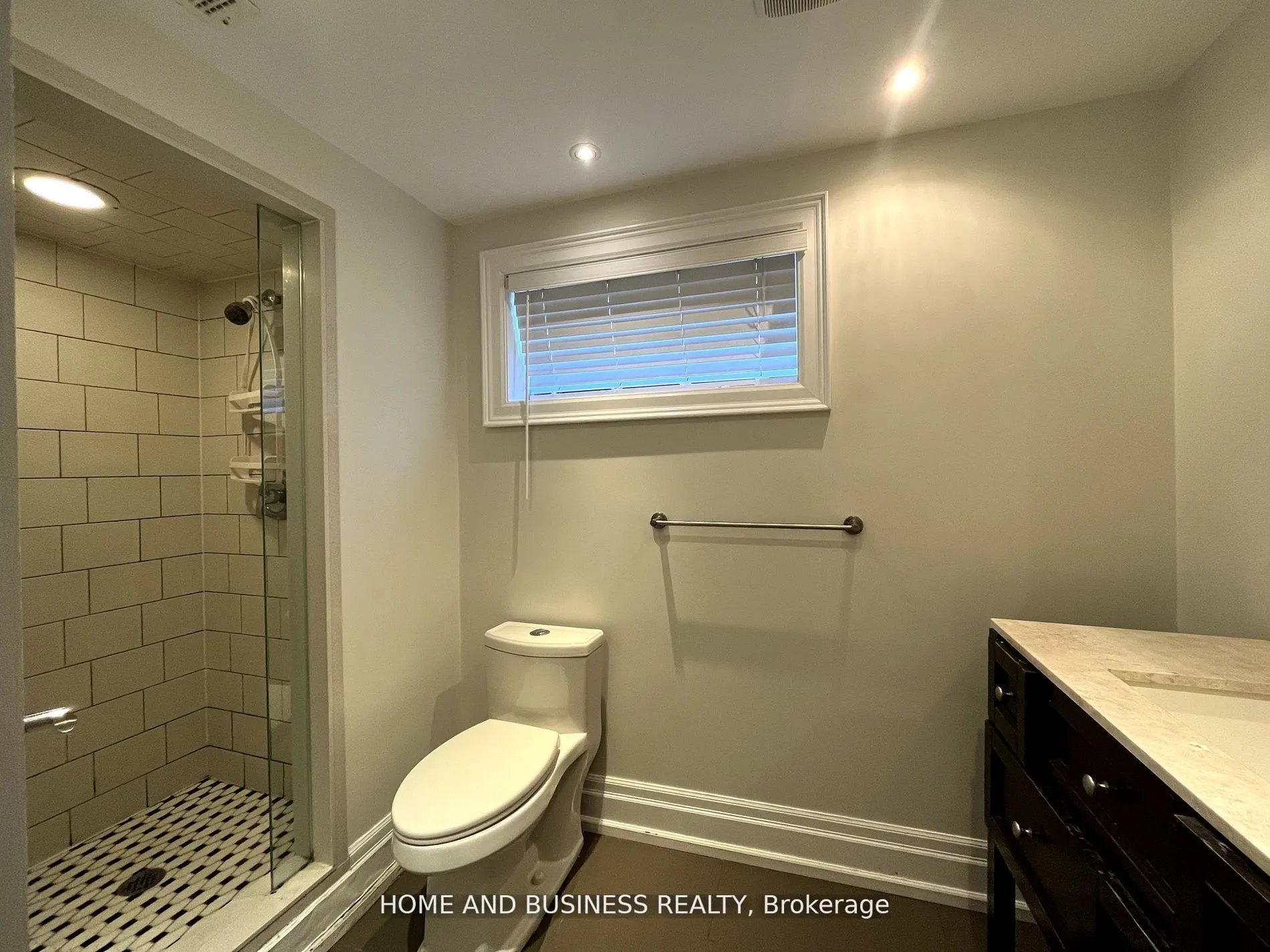 376 Ashbury Road