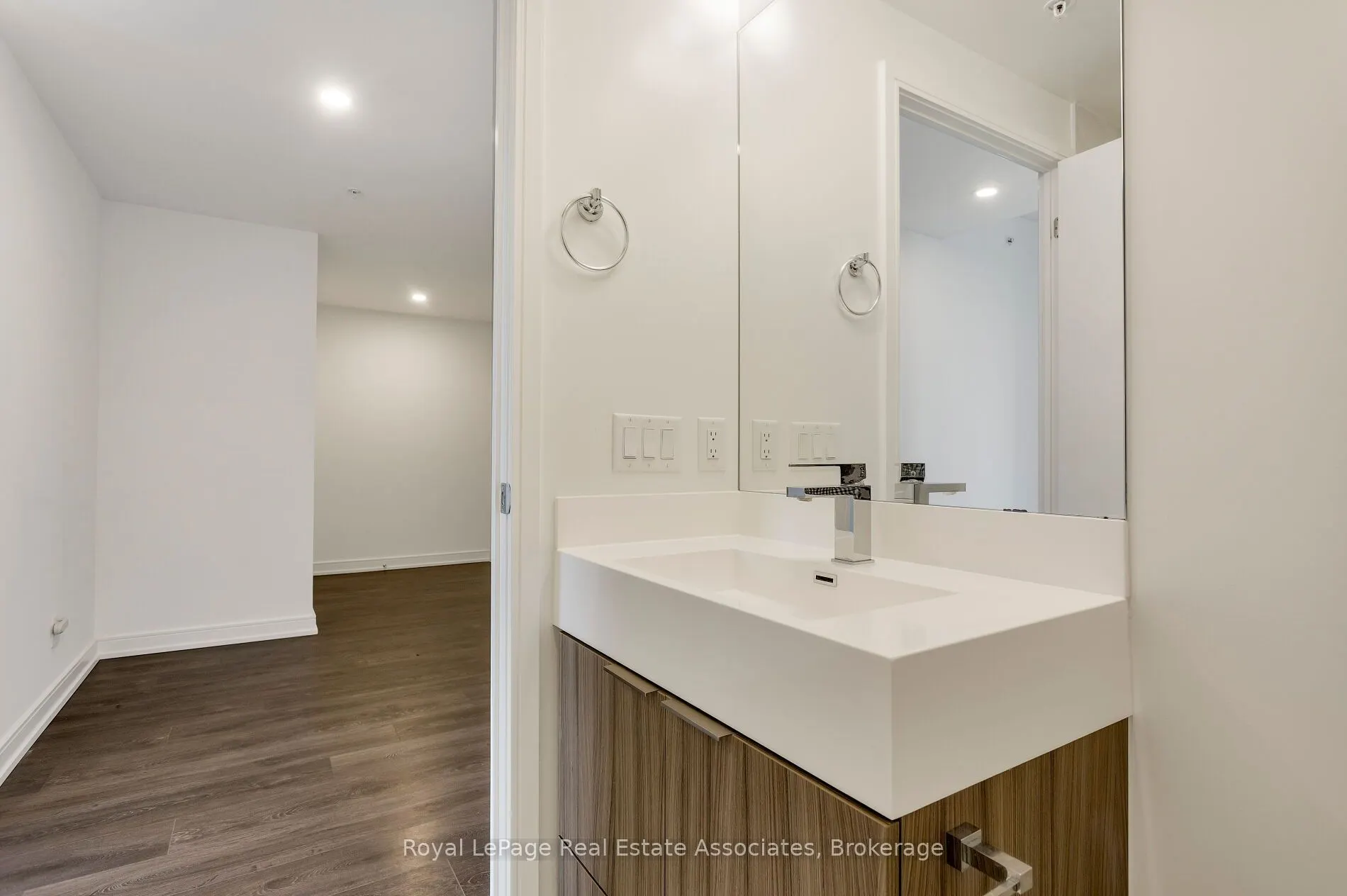 30 Samuel Wood Way #602