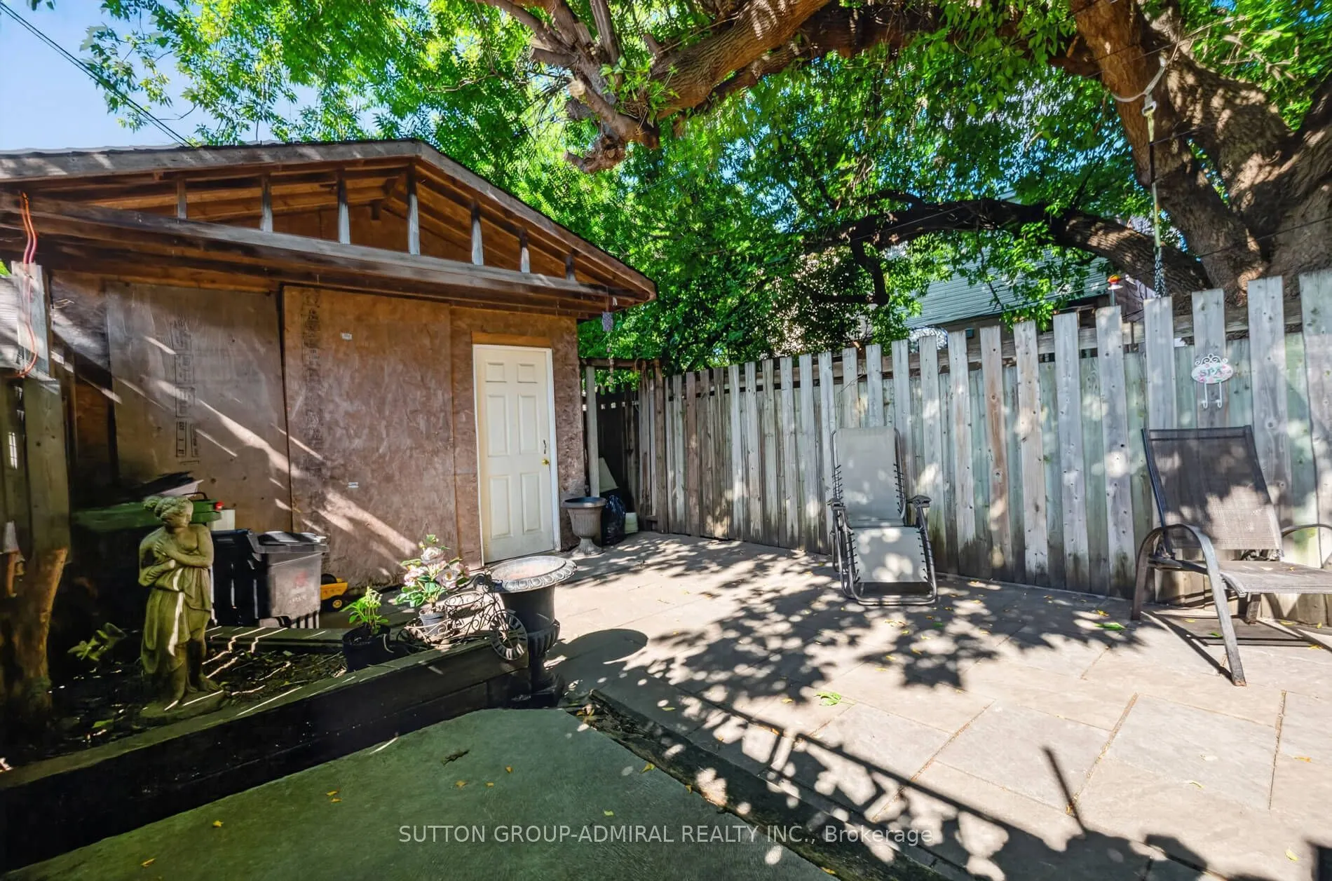 320 Weston Road