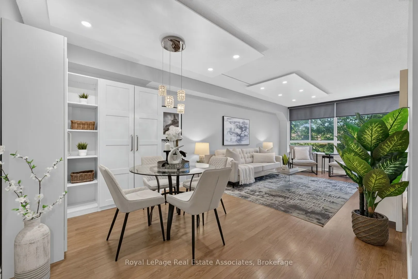 1001 Cedarglen Gate #221