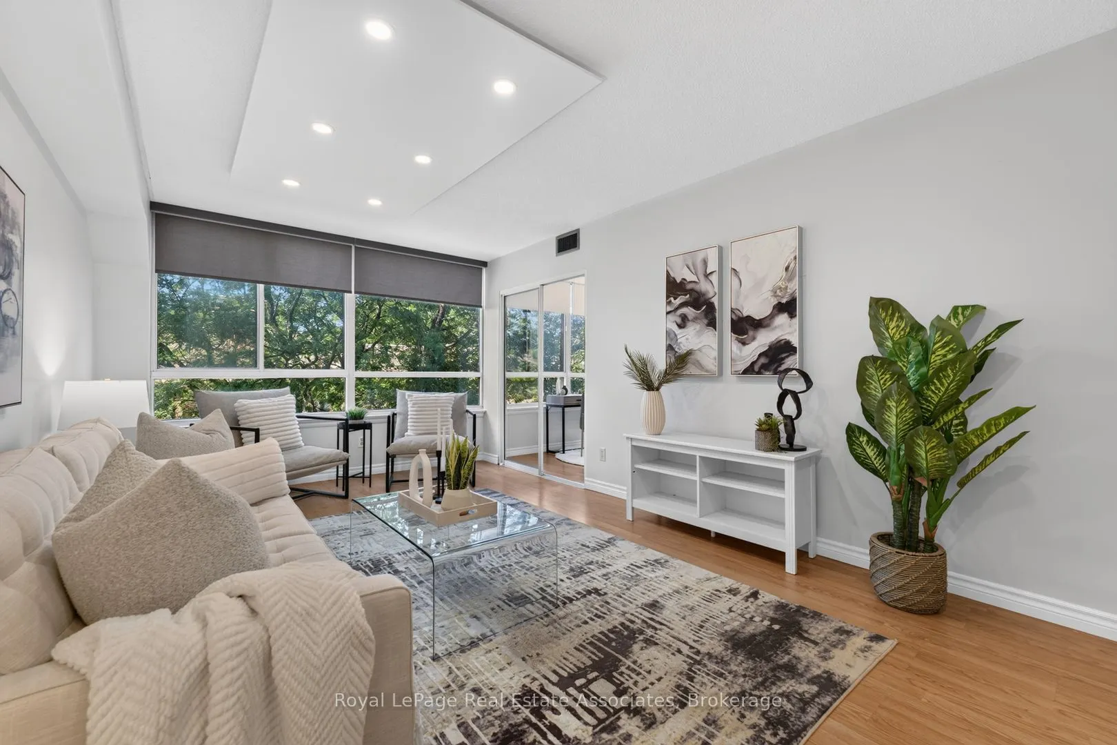 1001 Cedarglen Gate #221