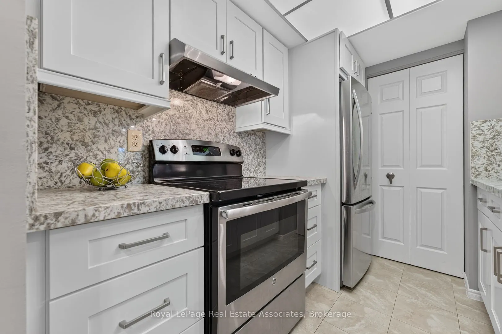1001 Cedarglen Gate #221