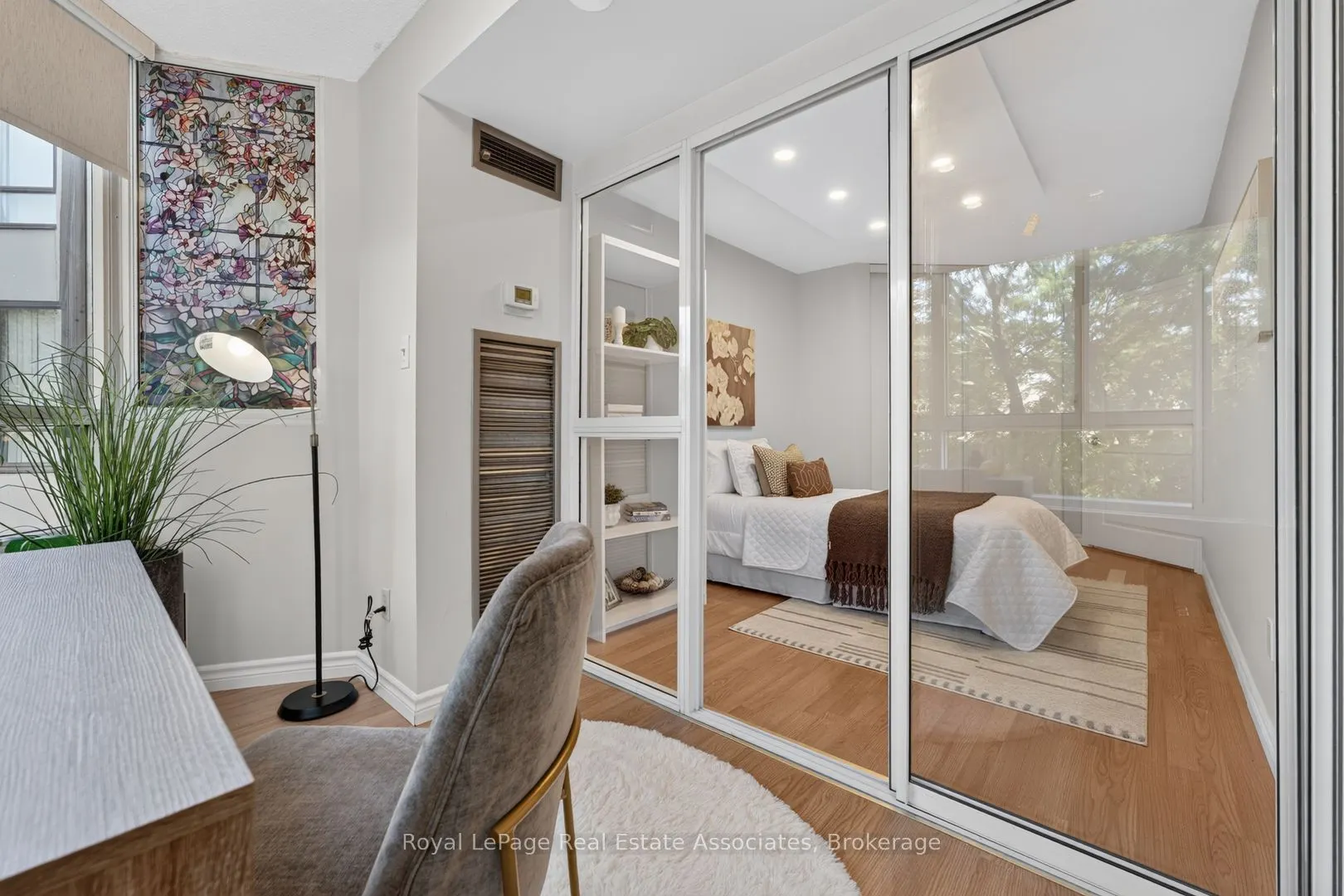 1001 Cedarglen Gate #221