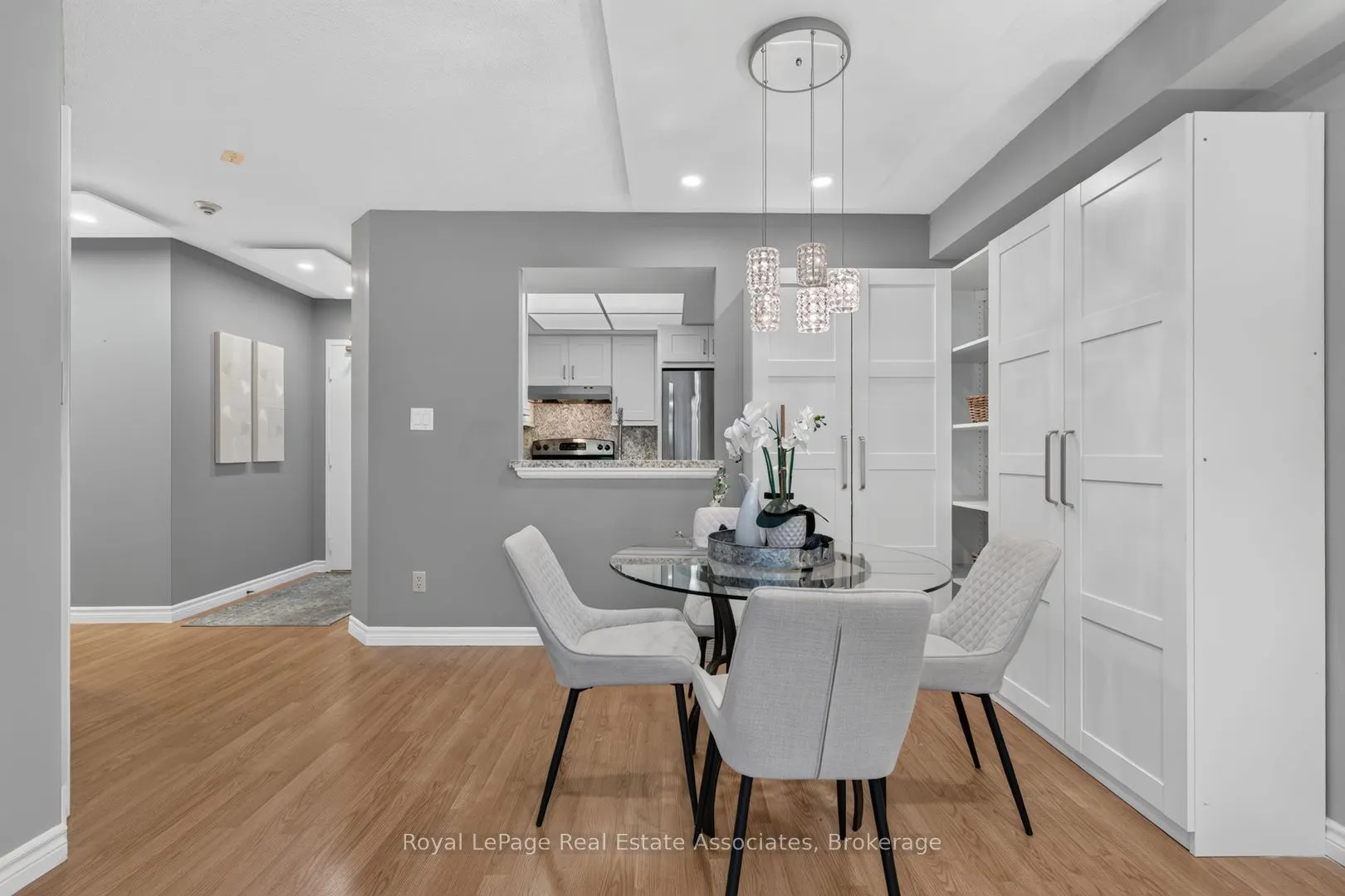 1001 Cedarglen Gate #221