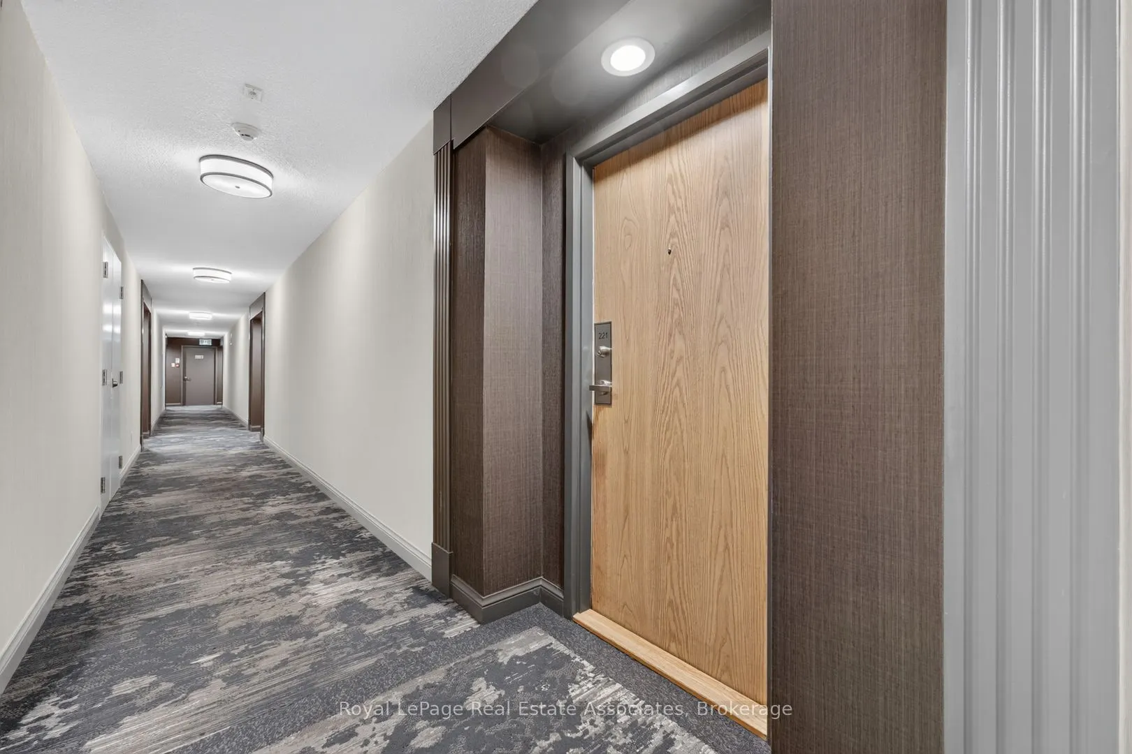 1001 Cedarglen Gate #221