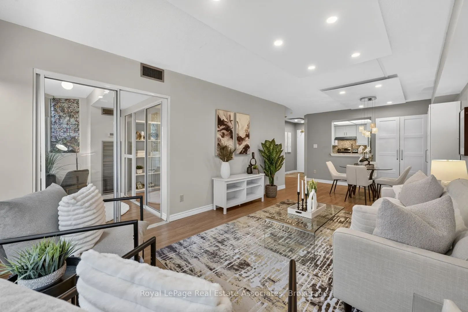 1001 Cedarglen Gate #221