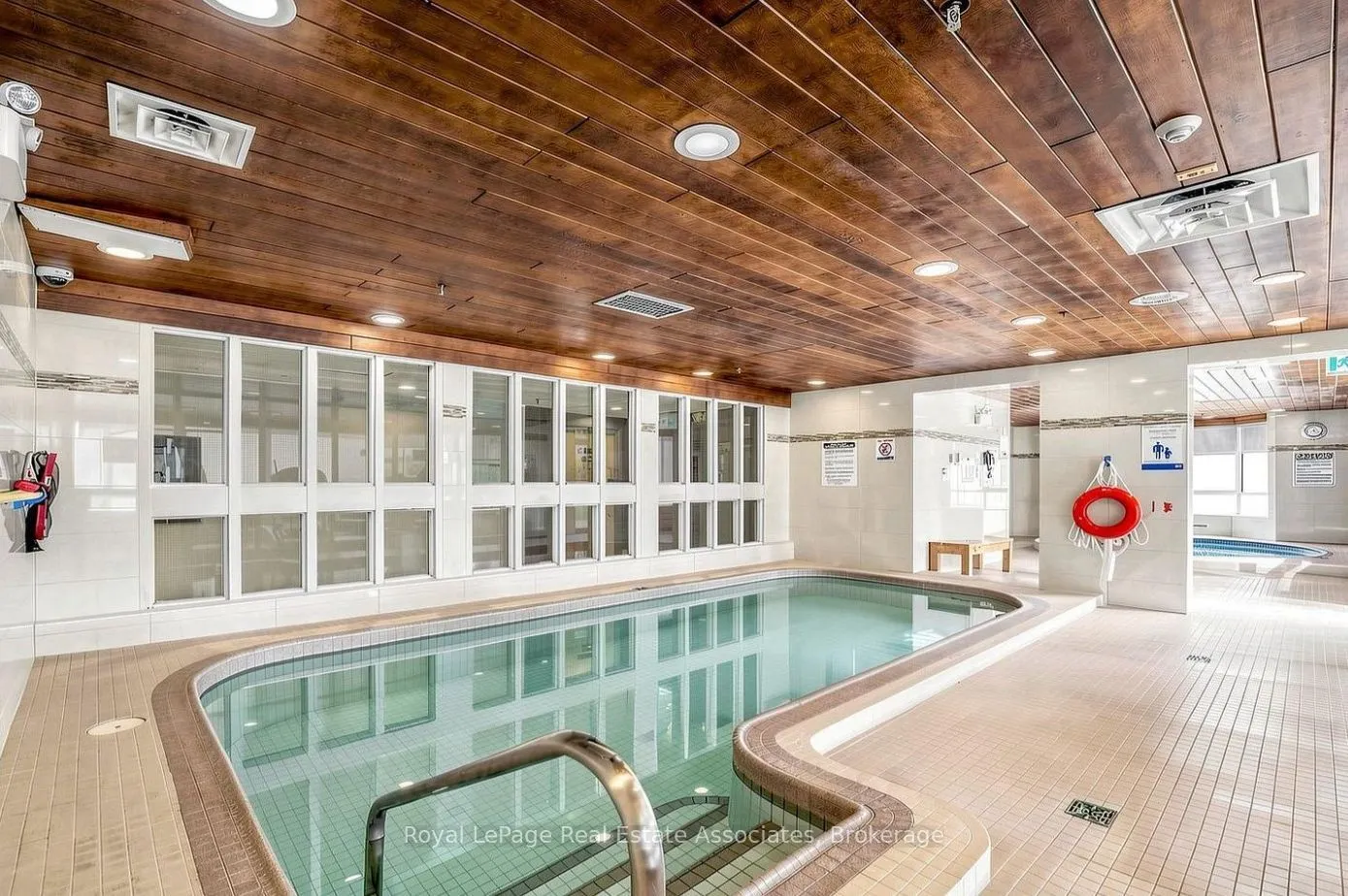 1001 Cedarglen Gate #221