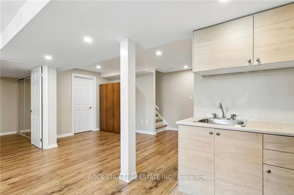 10 Klemscott Road