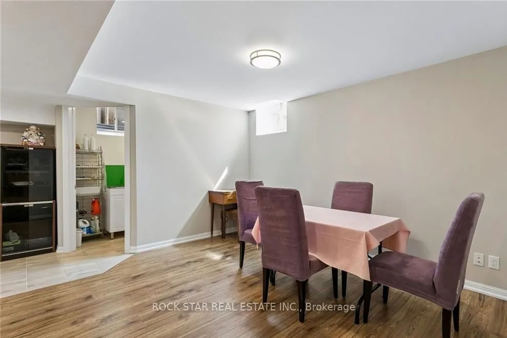 10 Klemscott Road