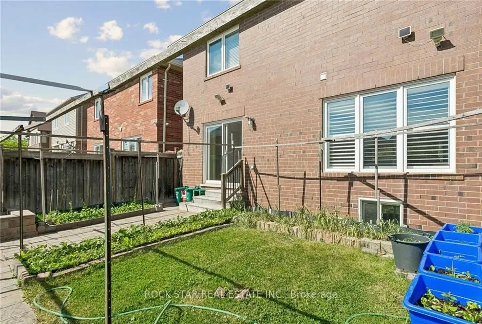 10 Klemscott Road
