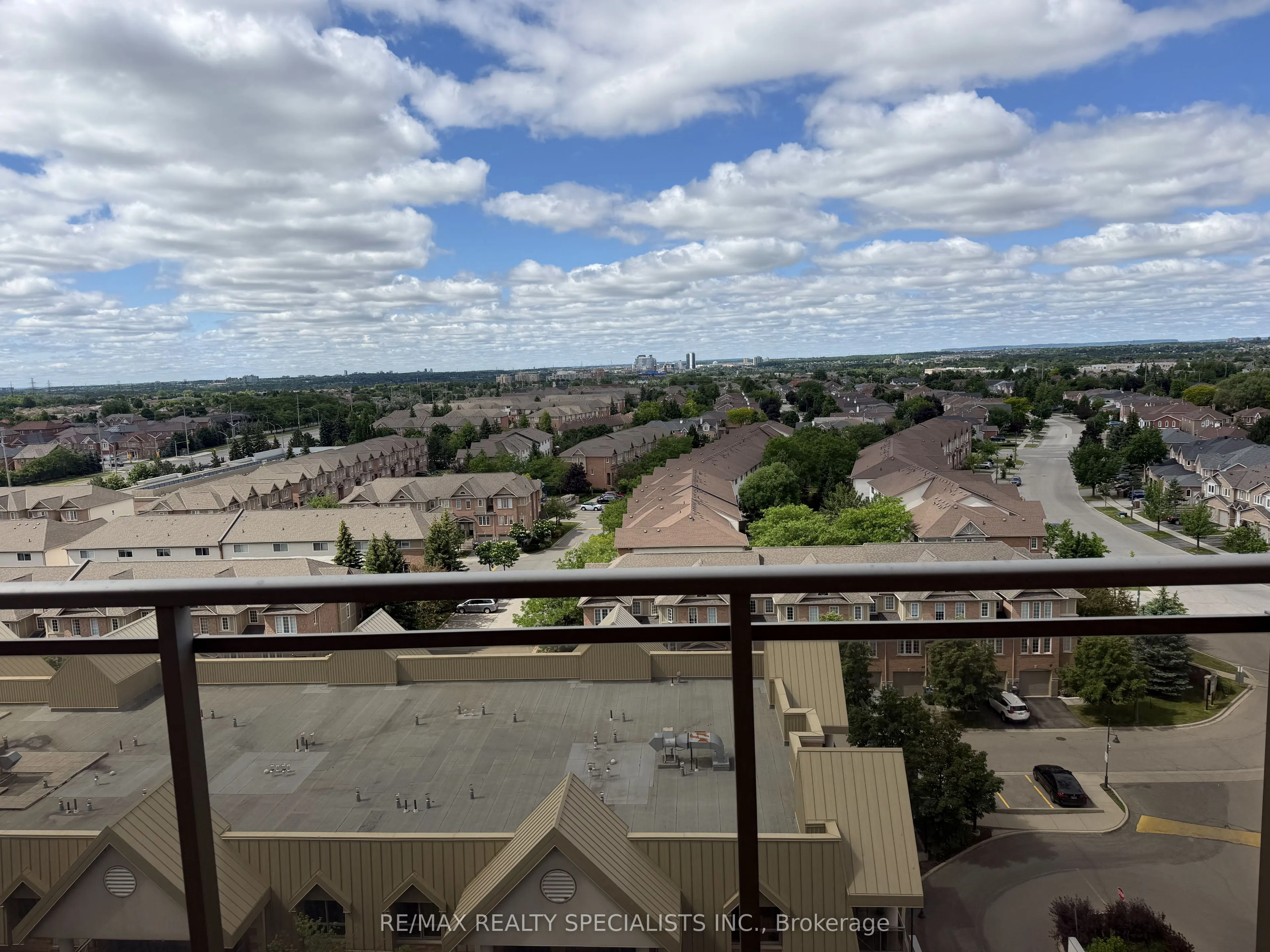 810 Scollard Court #1007