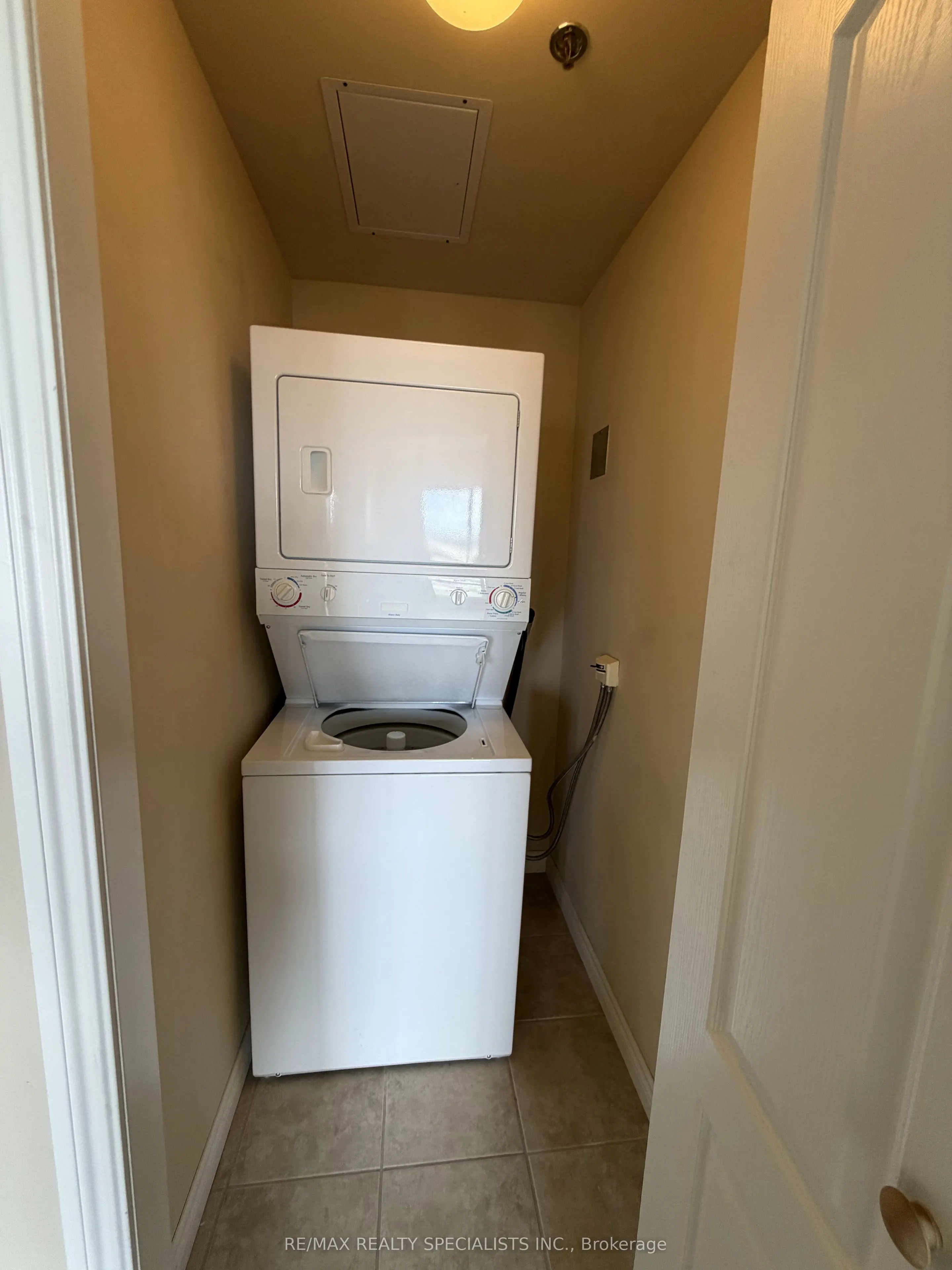 810 Scollard Court #1007