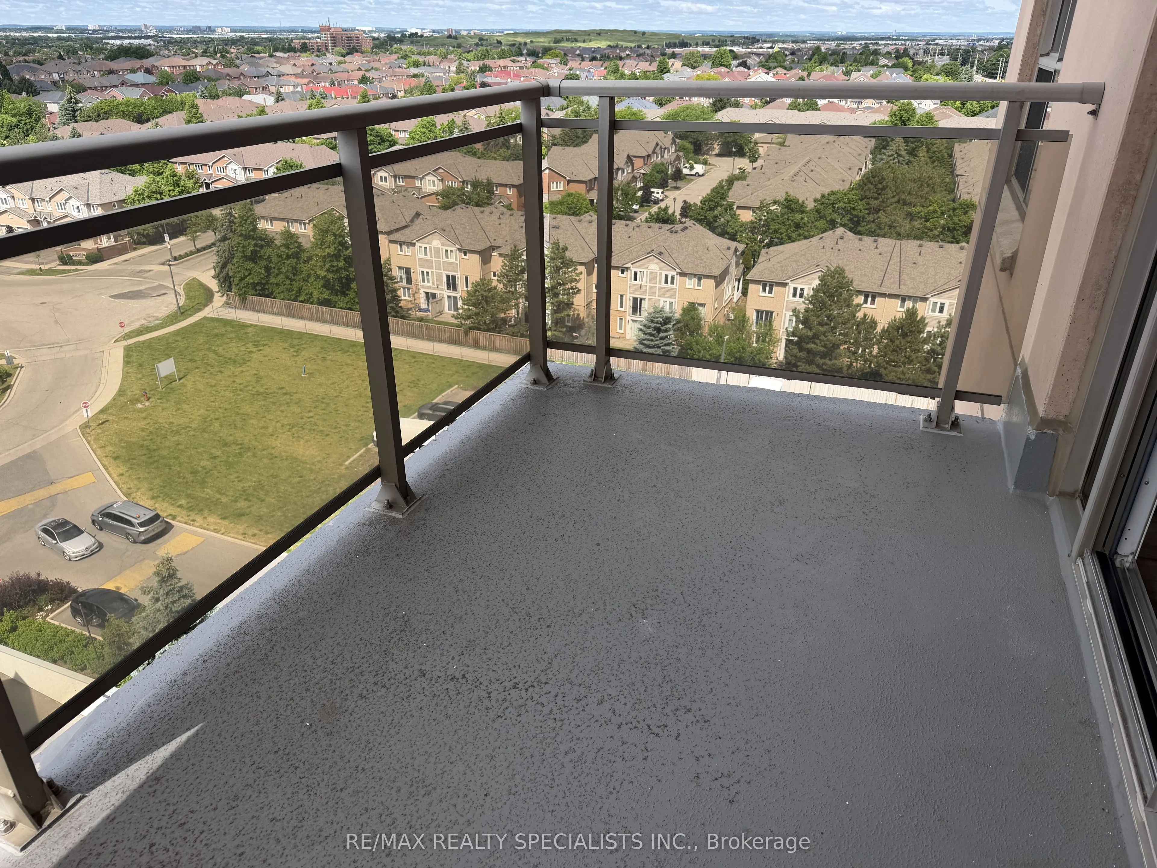 810 Scollard Court #1007