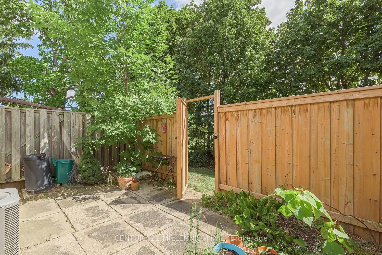 336 Fleetwood Crescent #43