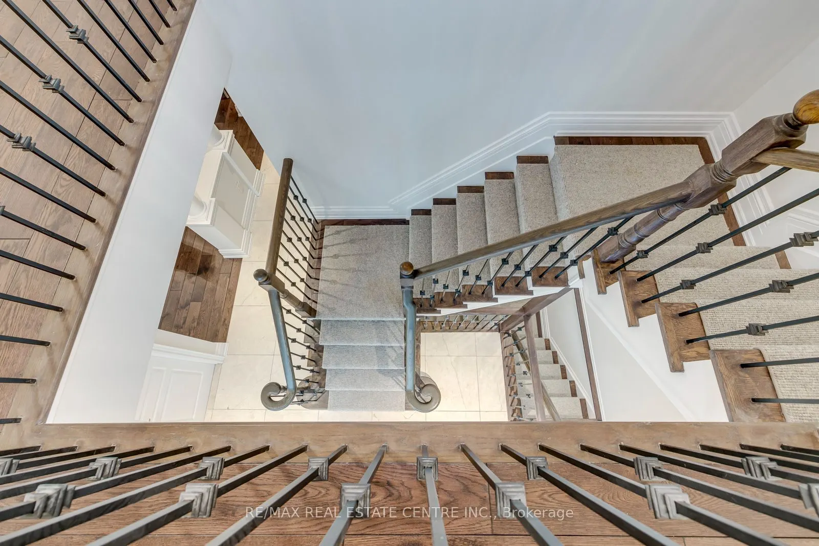 290 Duskywing Way
