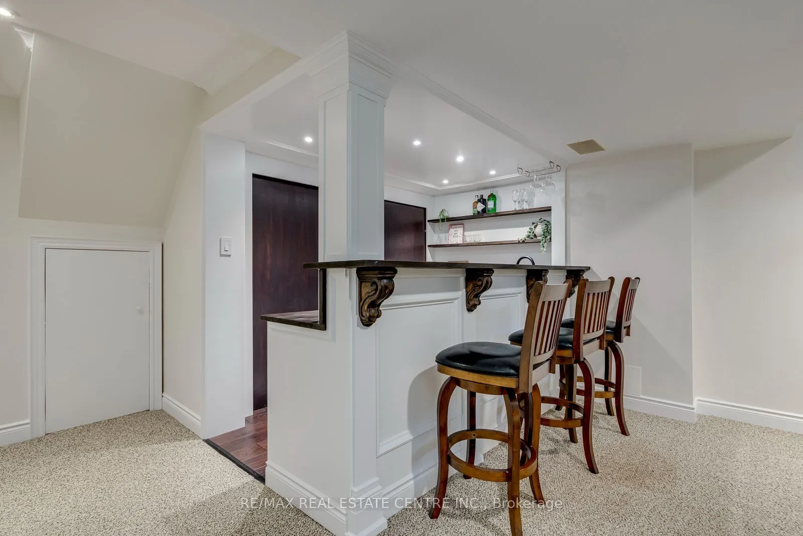 290 Duskywing Way