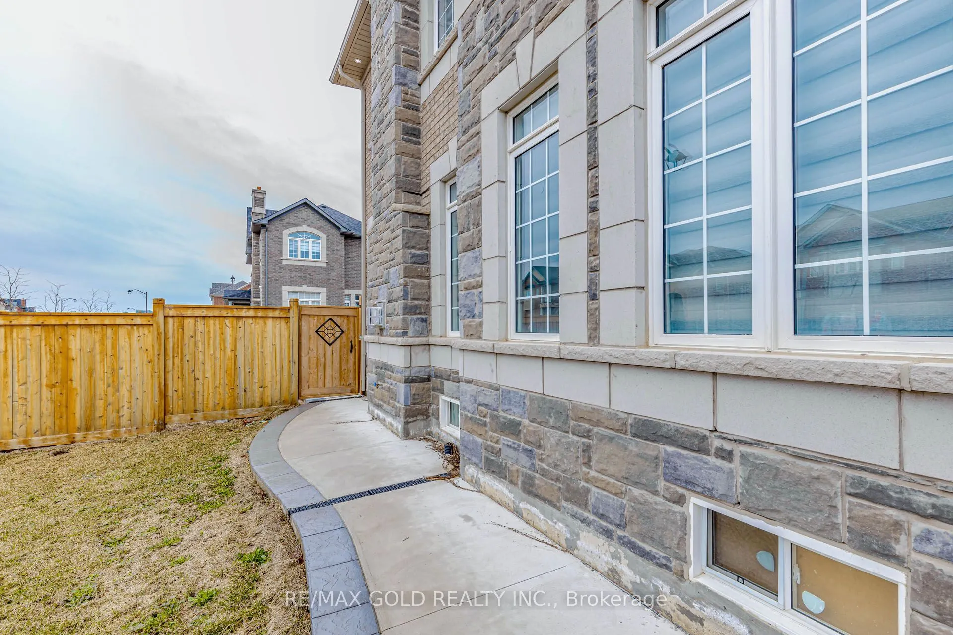 15351 Danby Road