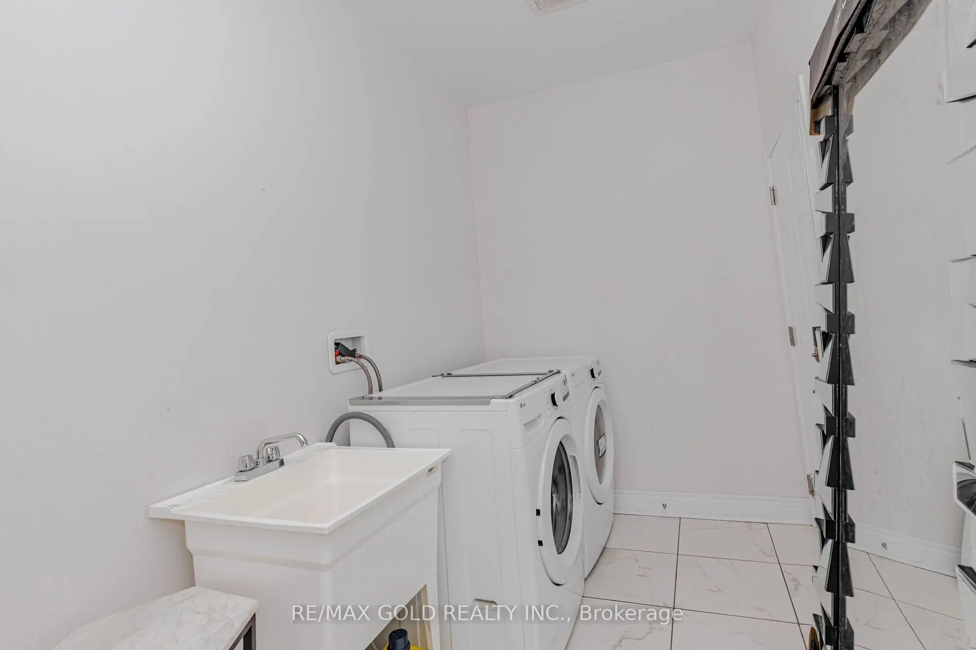 15351 Danby Road